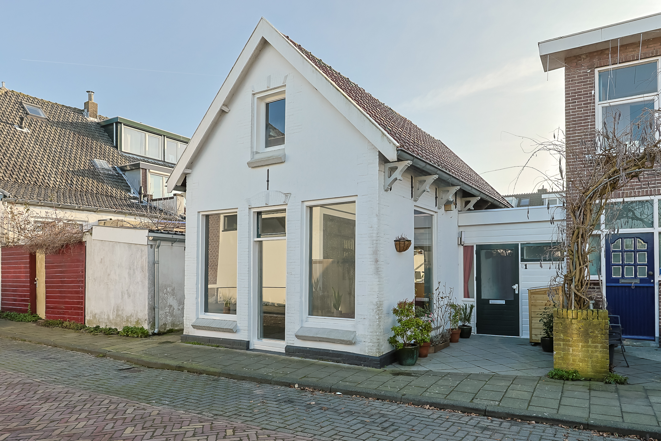Eengezinswoning Halfvrijstaande woning Willemstraat 1, Alphen aan den Rijn