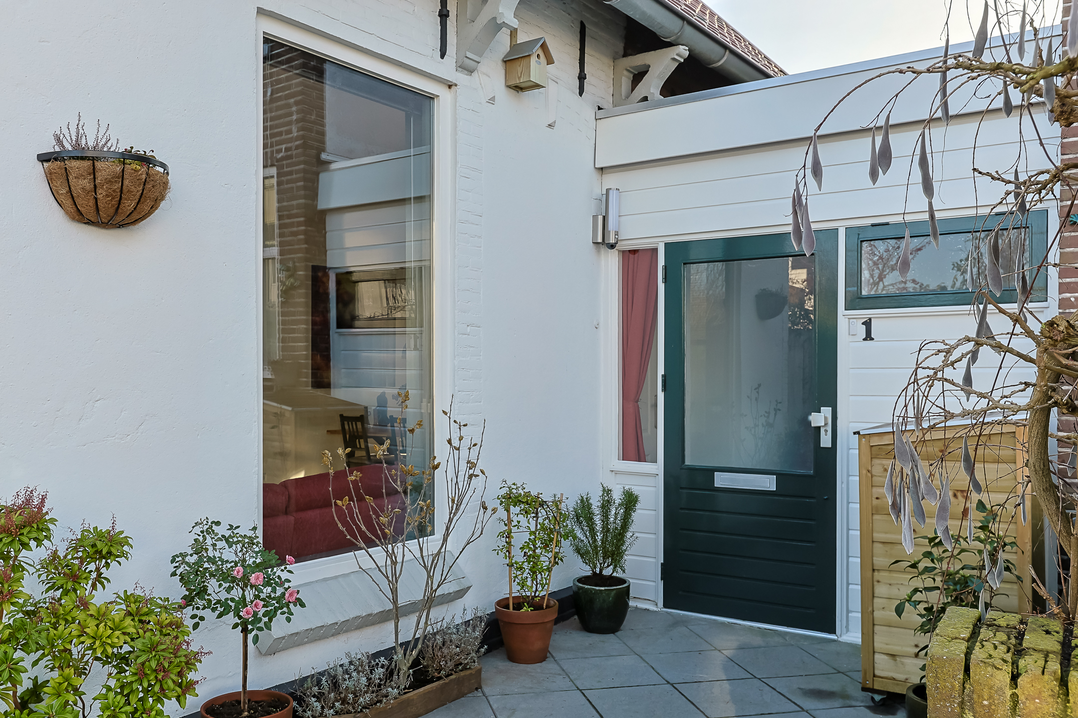 Eengezinswoning Halfvrijstaande woning Willemstraat 1, Alphen aan den Rijn