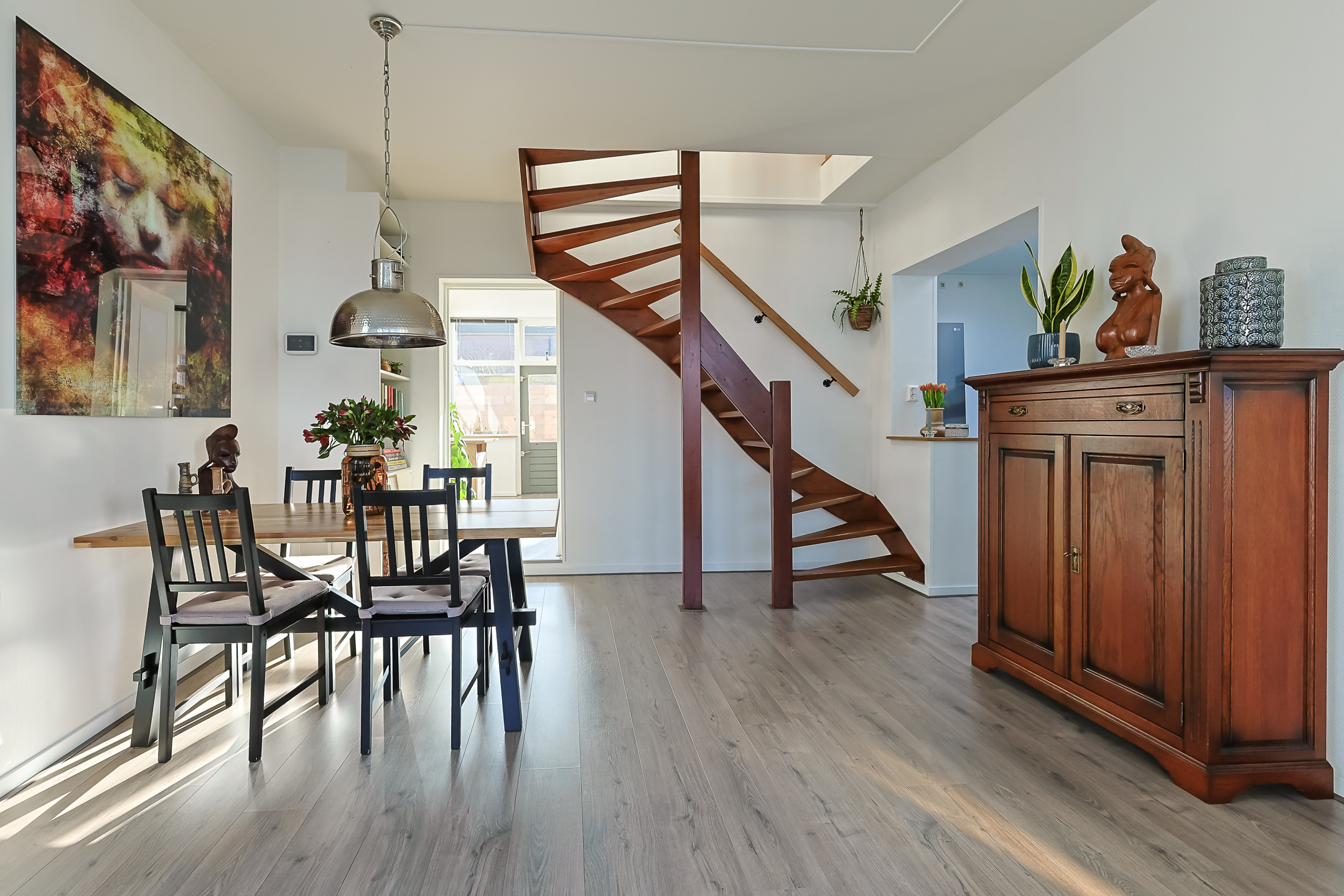 Eengezinswoning Halfvrijstaande woning Willemstraat 1, Alphen aan den Rijn