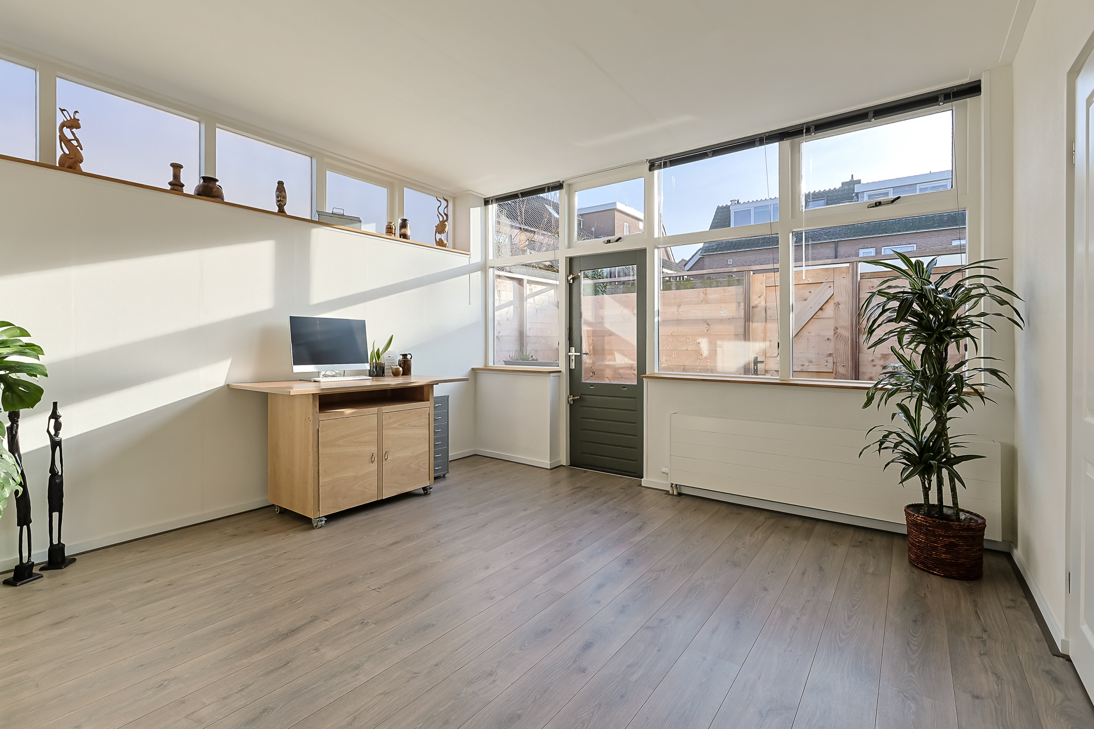 Eengezinswoning Halfvrijstaande woning Willemstraat 1, Alphen aan den Rijn