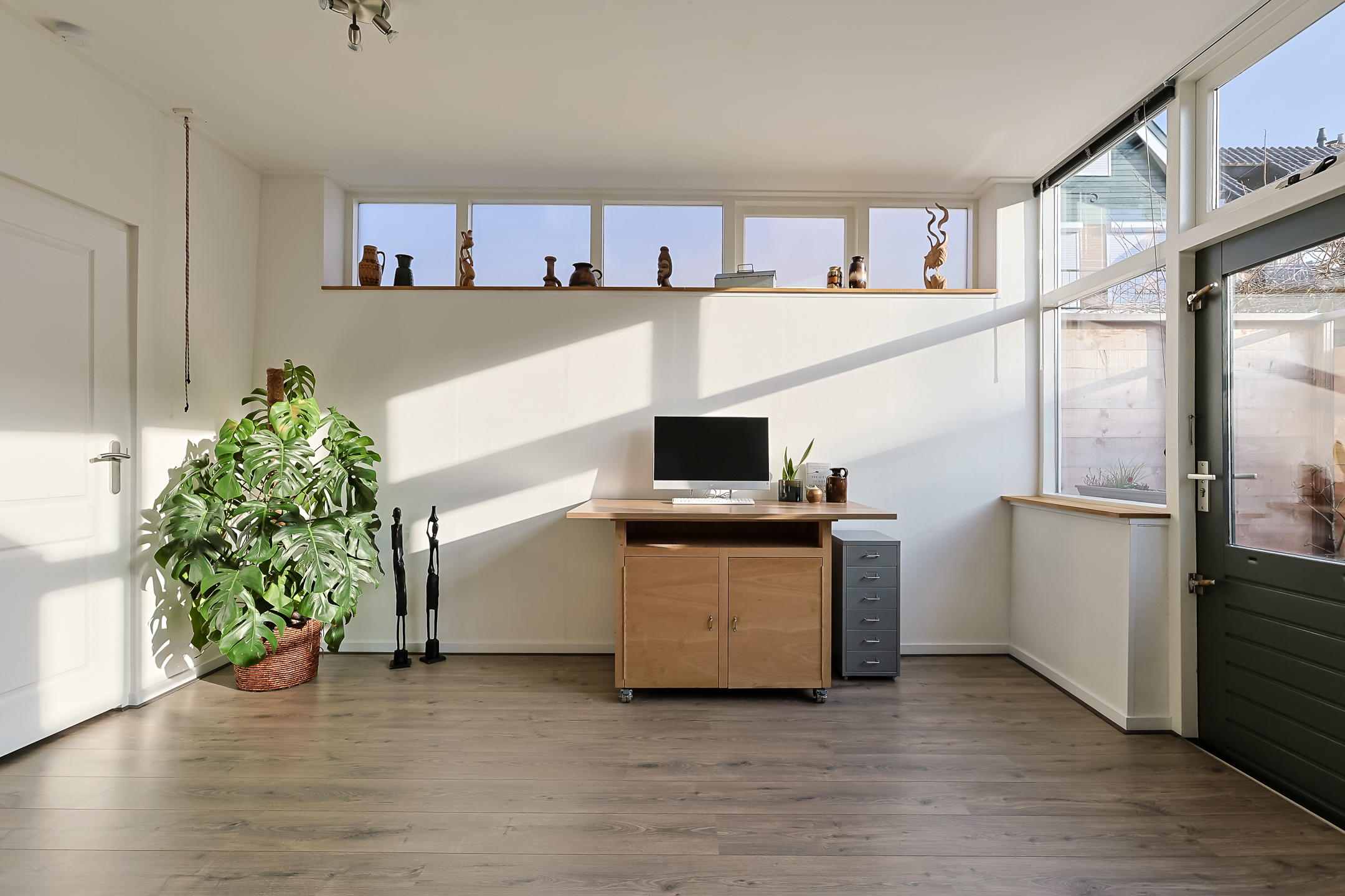 Eengezinswoning Halfvrijstaande woning Willemstraat 1, Alphen aan den Rijn