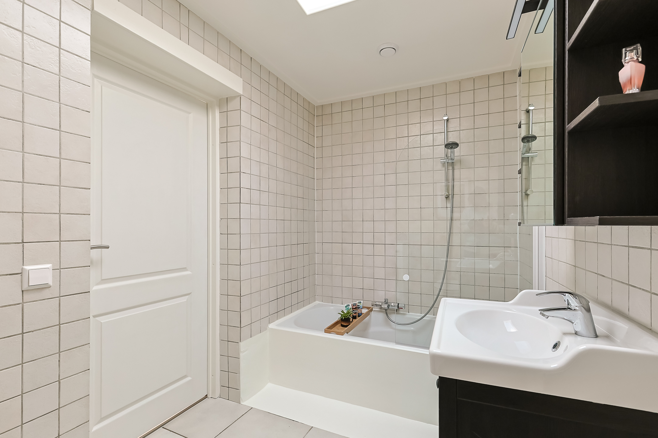 Eengezinswoning Halfvrijstaande woning Willemstraat 1, Alphen aan den Rijn