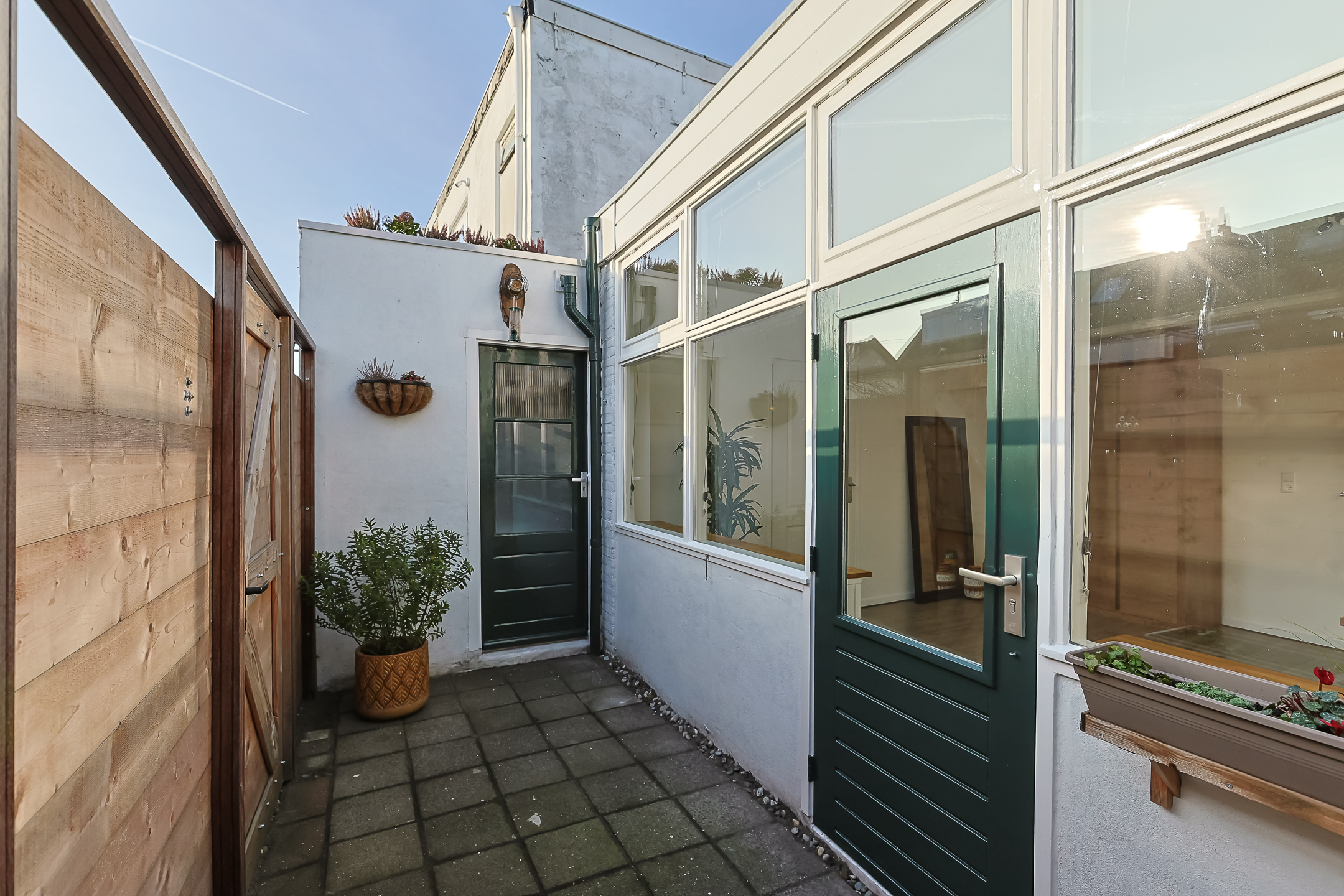 Eengezinswoning Halfvrijstaande woning Willemstraat 1, Alphen aan den Rijn