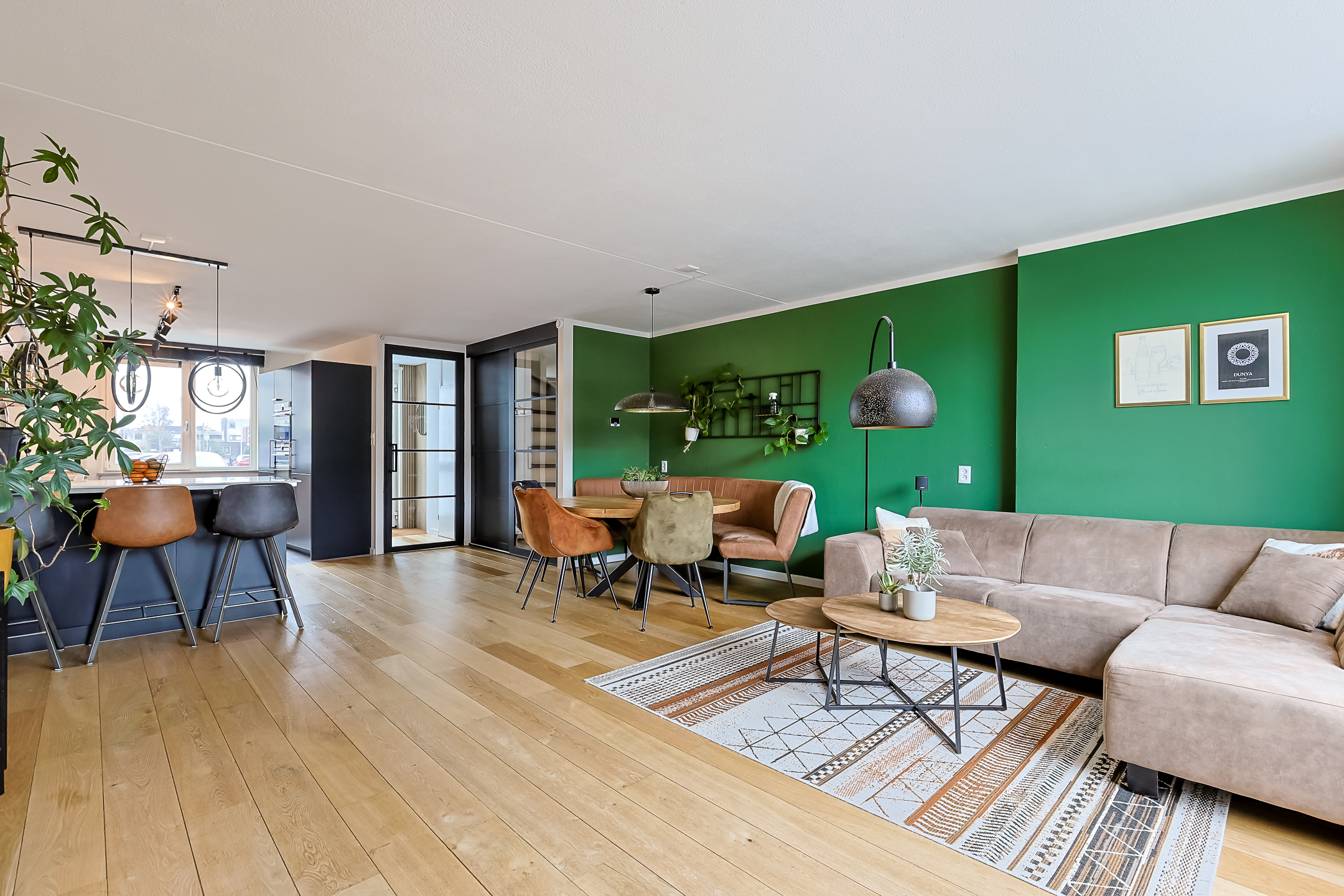 Eengezinswoning Tussenwoning Zuiderkeerkring 219, Alphen aan den Rijn