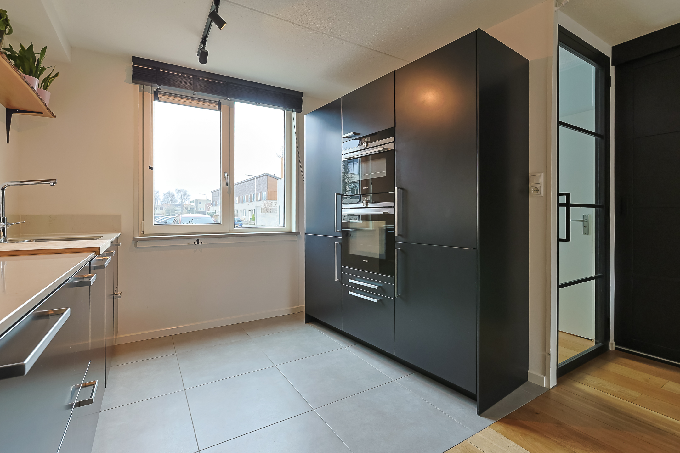 Eengezinswoning Tussenwoning Zuiderkeerkring 219, Alphen aan den Rijn