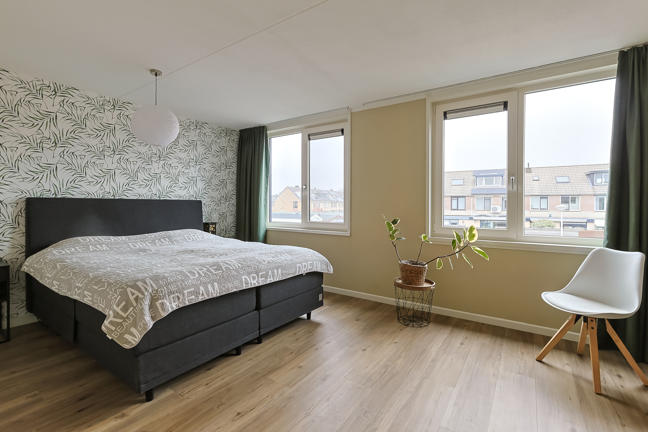 Eengezinswoning Tussenwoning Zuiderkeerkring 219, Alphen aan den Rijn