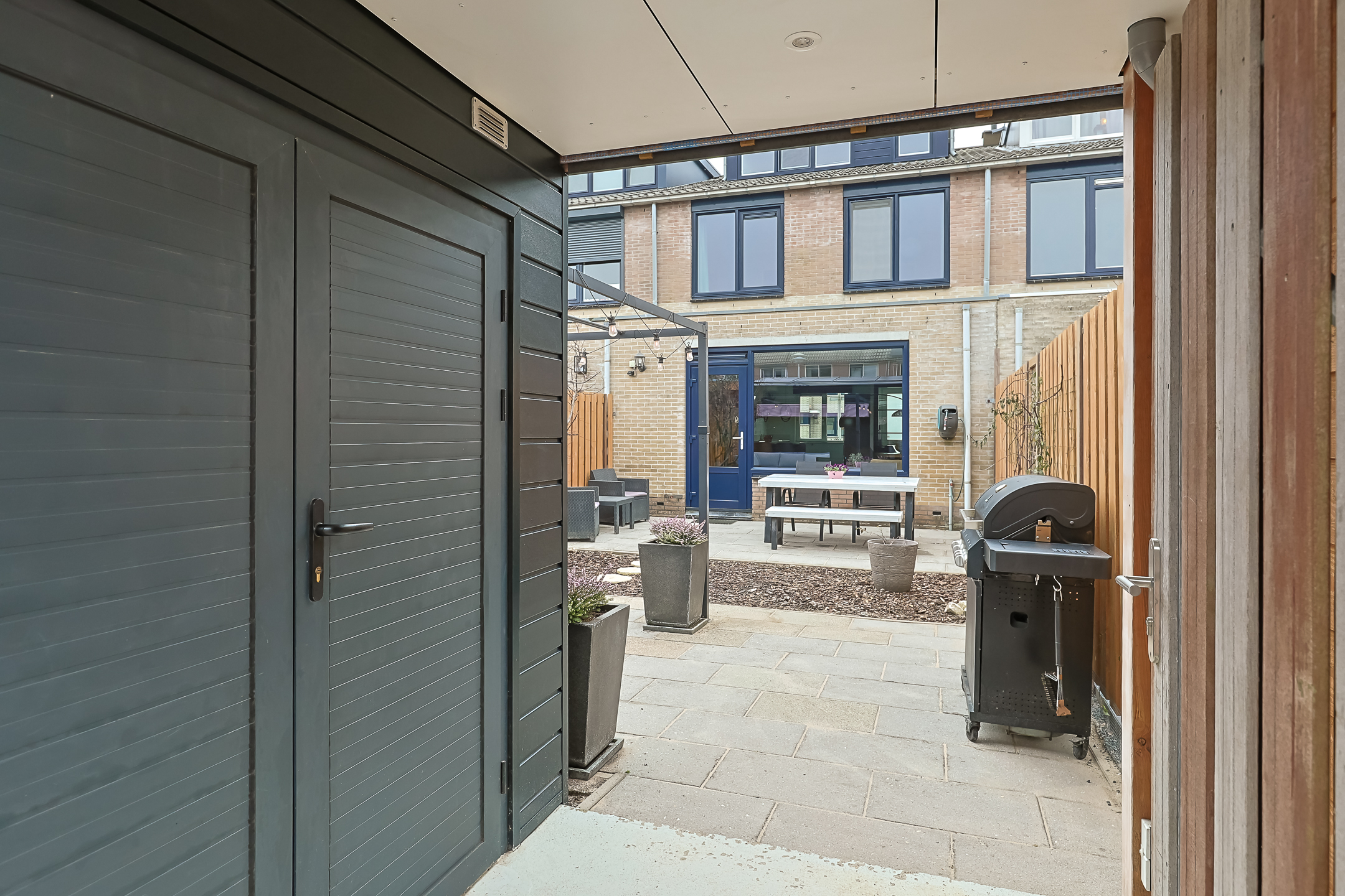 Eengezinswoning Tussenwoning Zuiderkeerkring 219, Alphen aan den Rijn