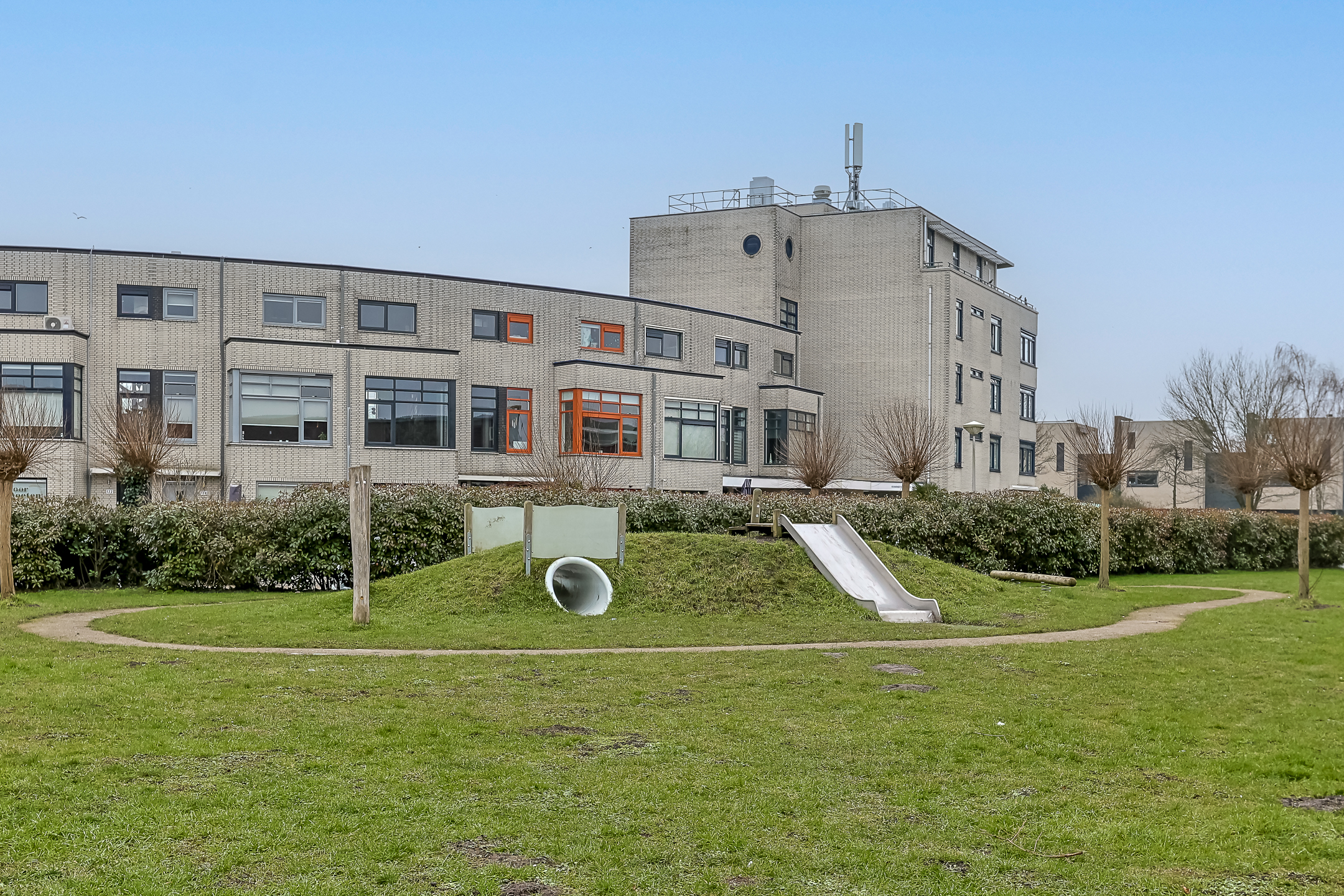 Eengezinswoning Tussenwoning Zuiderkeerkring 219, Alphen aan den Rijn