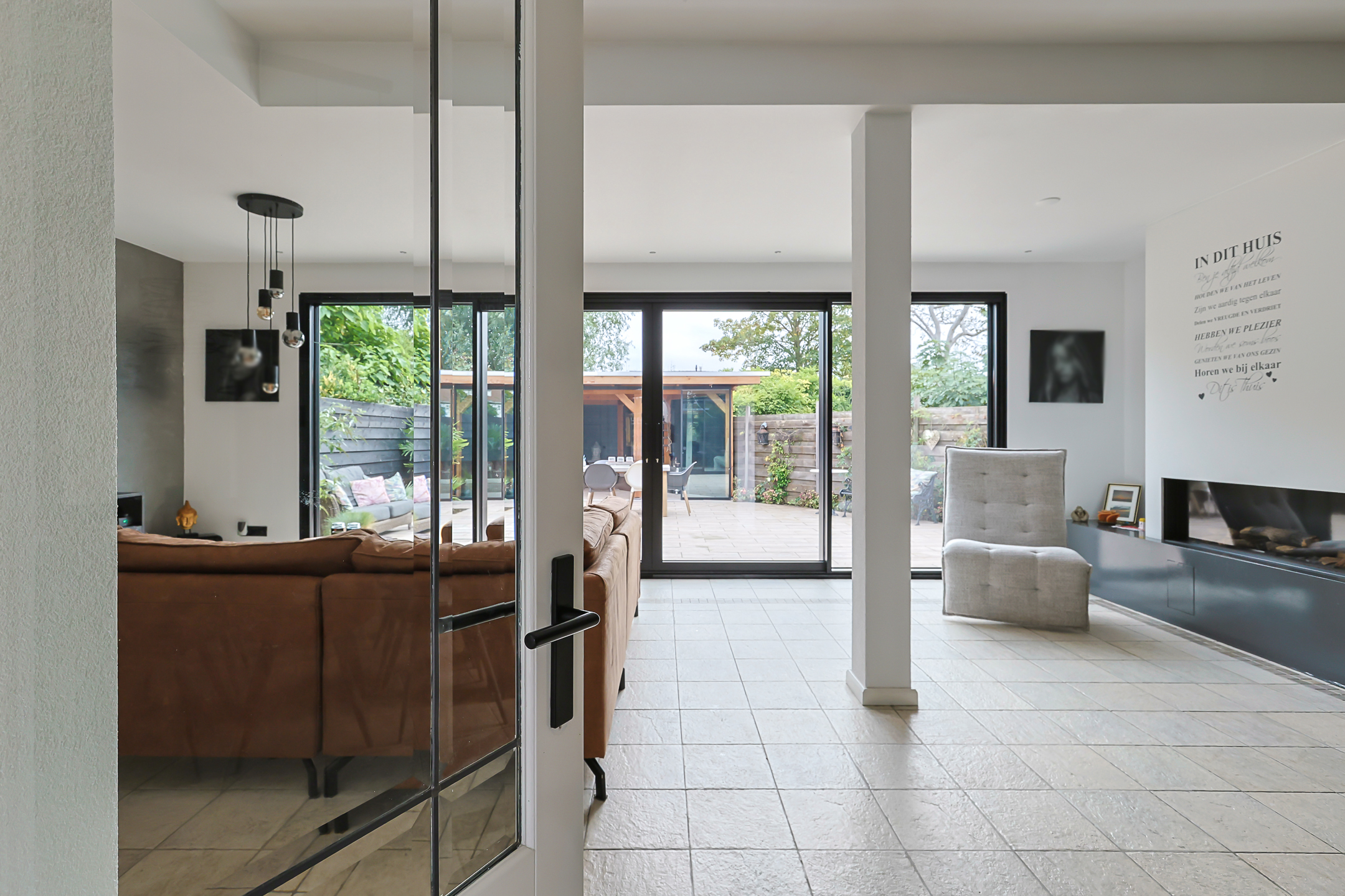 Eengezinswoning Twee onder een kapwoning Blijenbergstraat 10, Alphen aan den Rijn