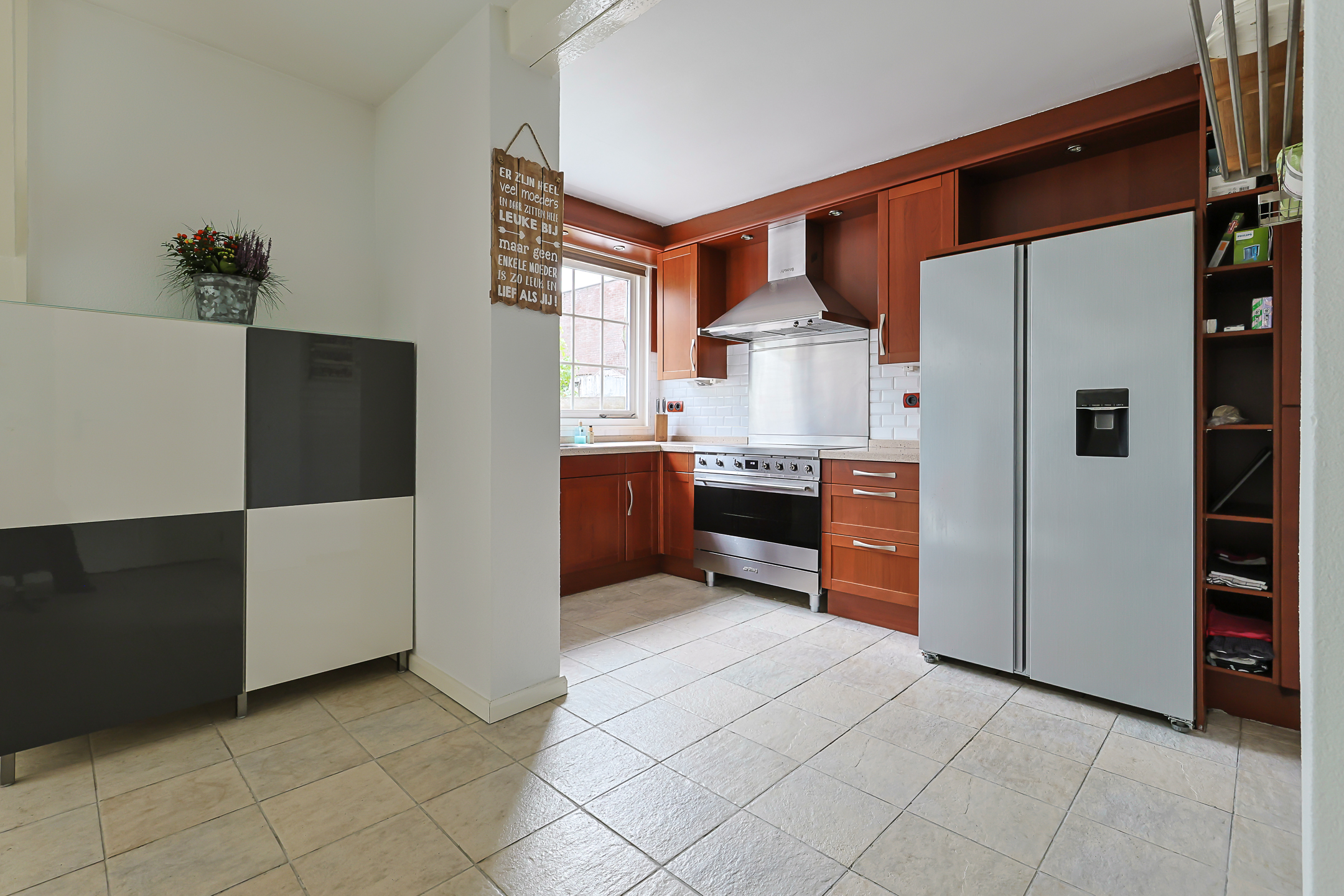 Eengezinswoning Twee onder een kapwoning Blijenbergstraat 10, Alphen aan den Rijn