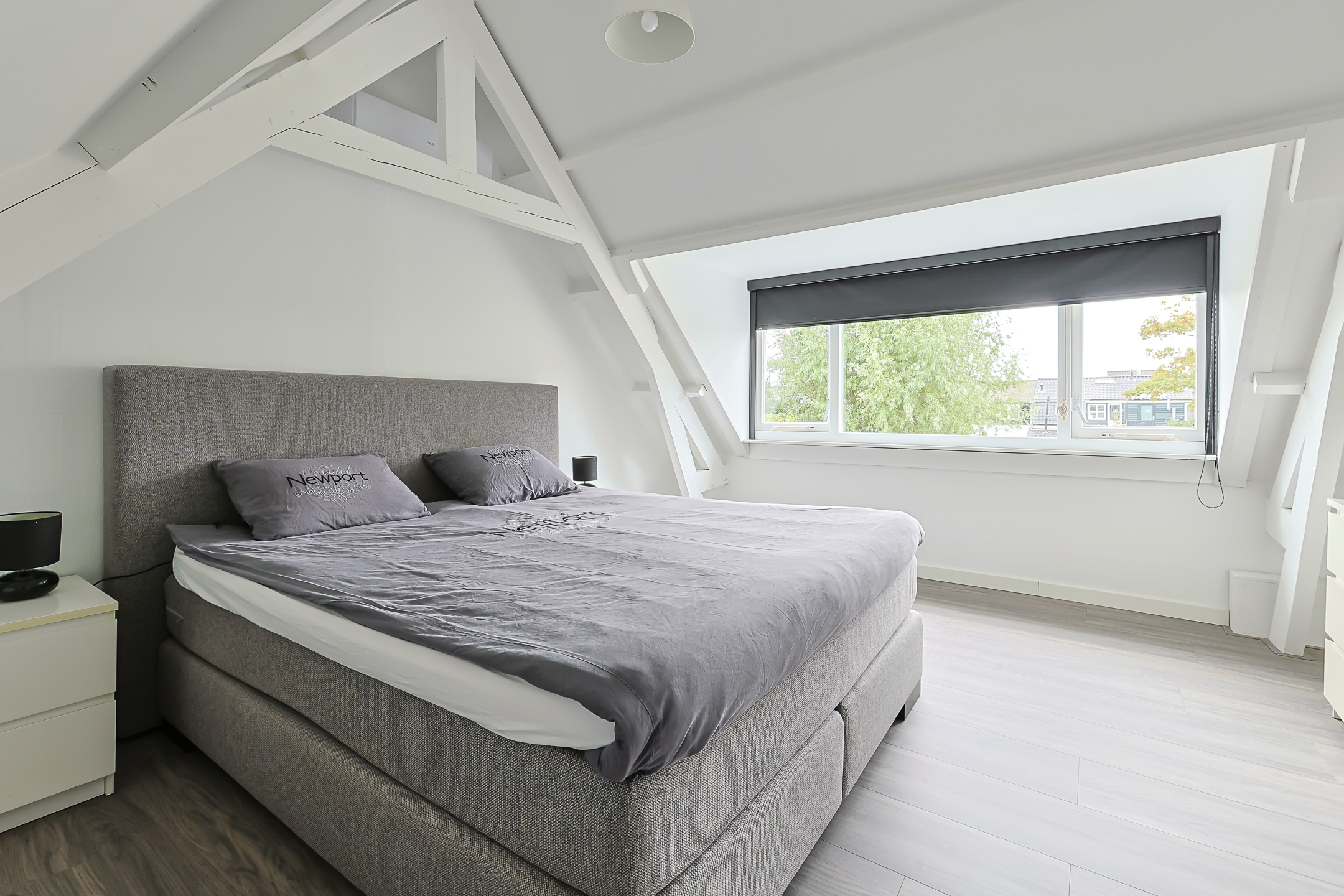 Eengezinswoning Twee onder een kapwoning Blijenbergstraat 10, Alphen aan den Rijn