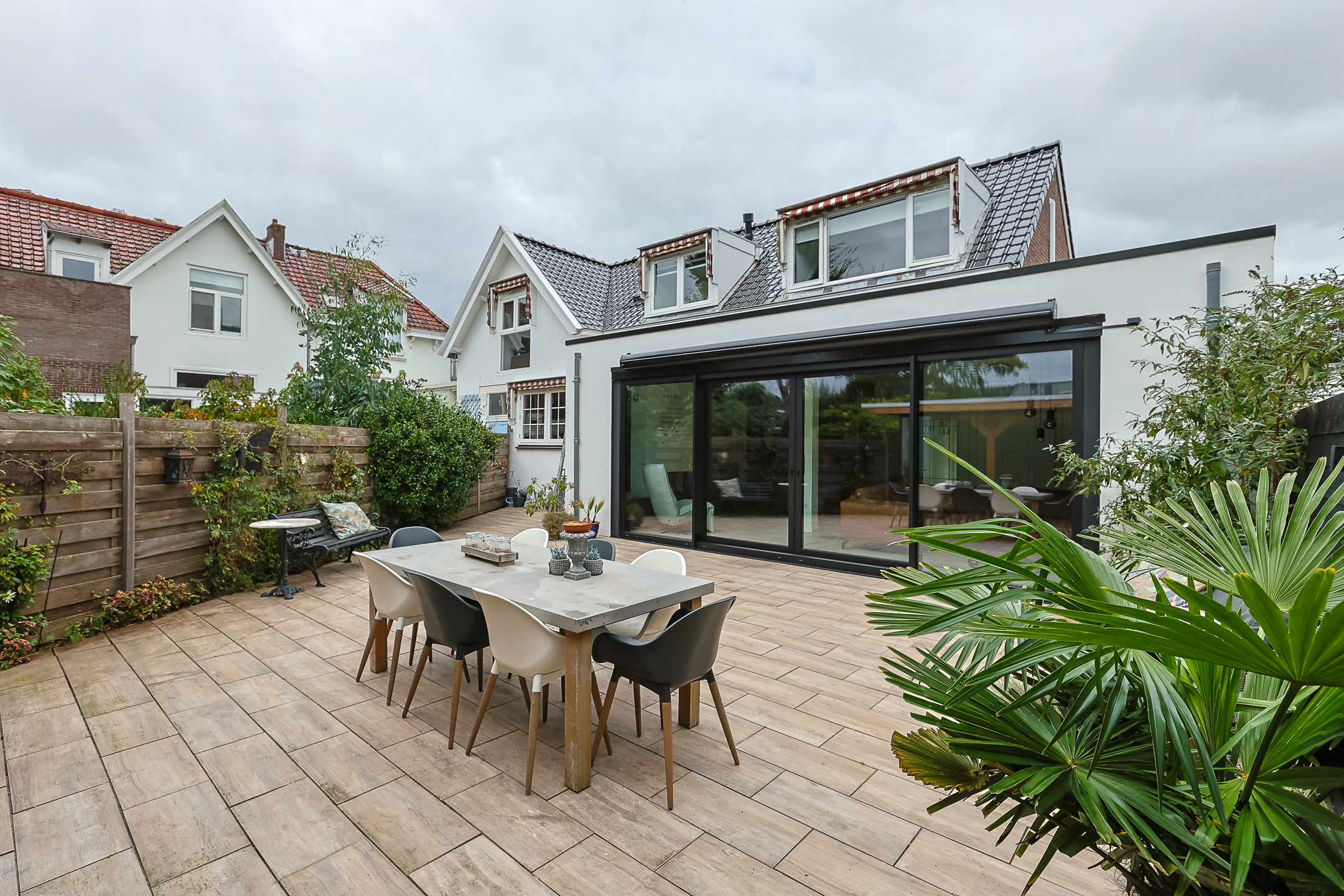 Eengezinswoning Twee onder een kapwoning Blijenbergstraat 10, Alphen aan den Rijn