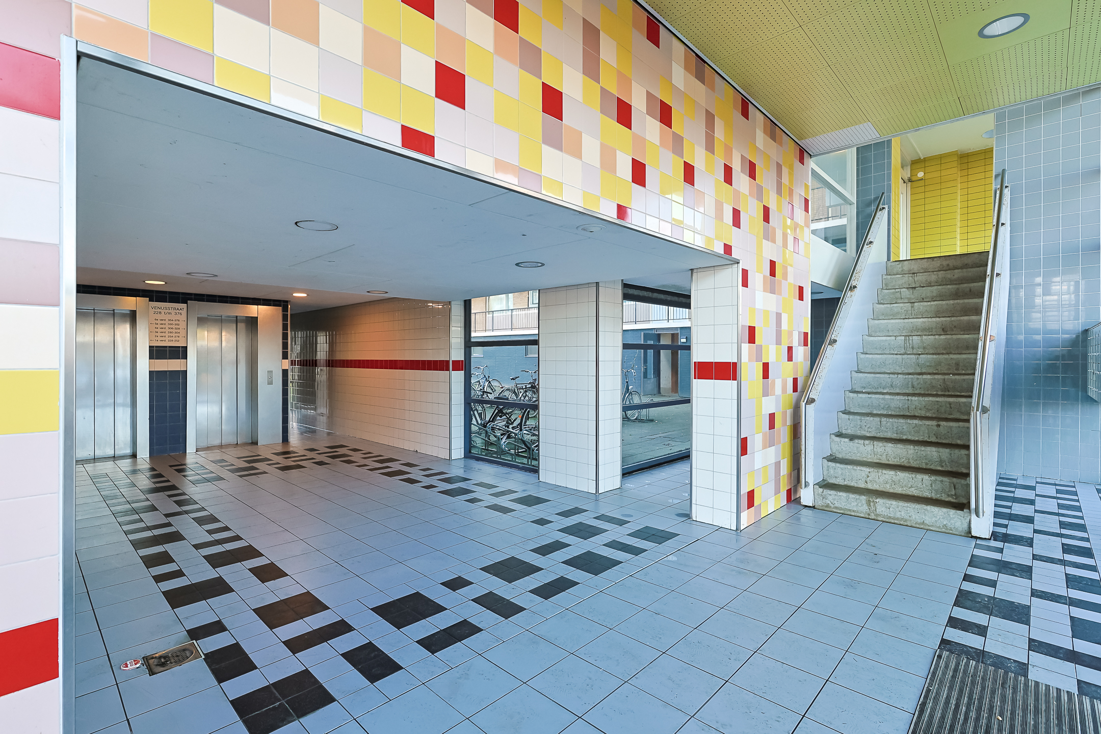 Galerijflat  Venusstraat 326, Alphen aan den Rijn