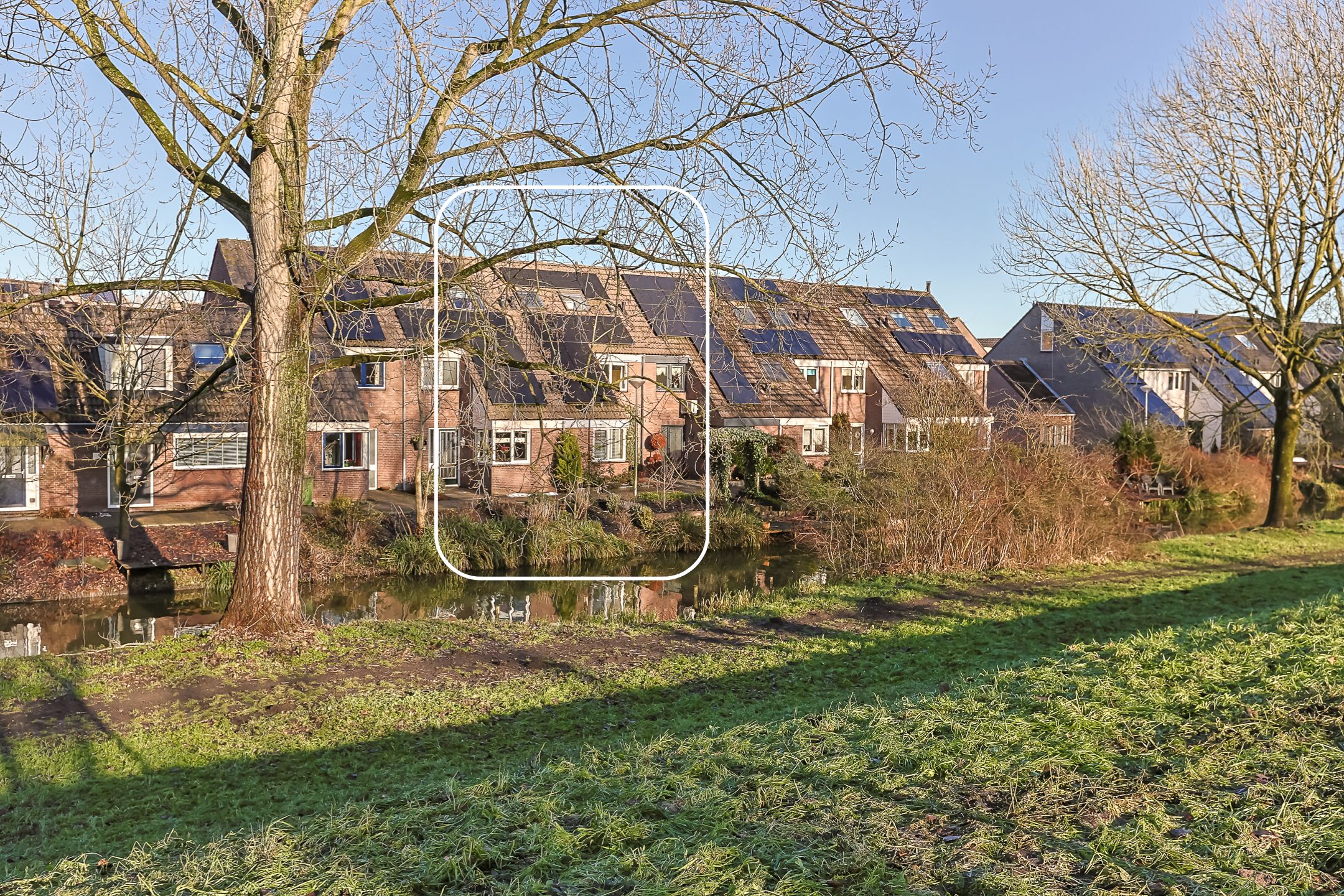 Eengezinswoning Tussenwoning Doornenburg 86, Alphen aan den Rijn