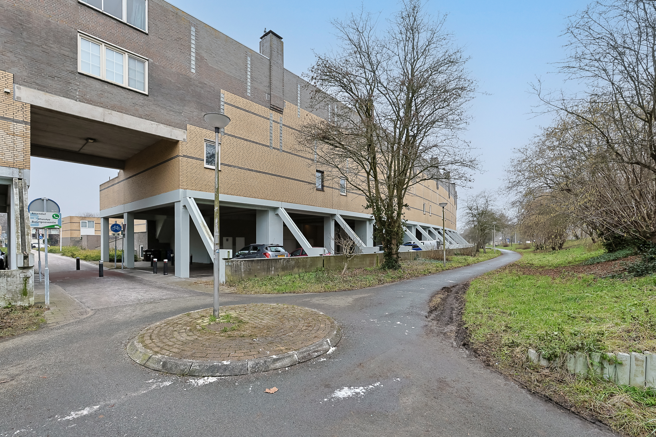Eengezinswoning Tussenwoning Sterkenburg 69, Alphen aan den Rijn