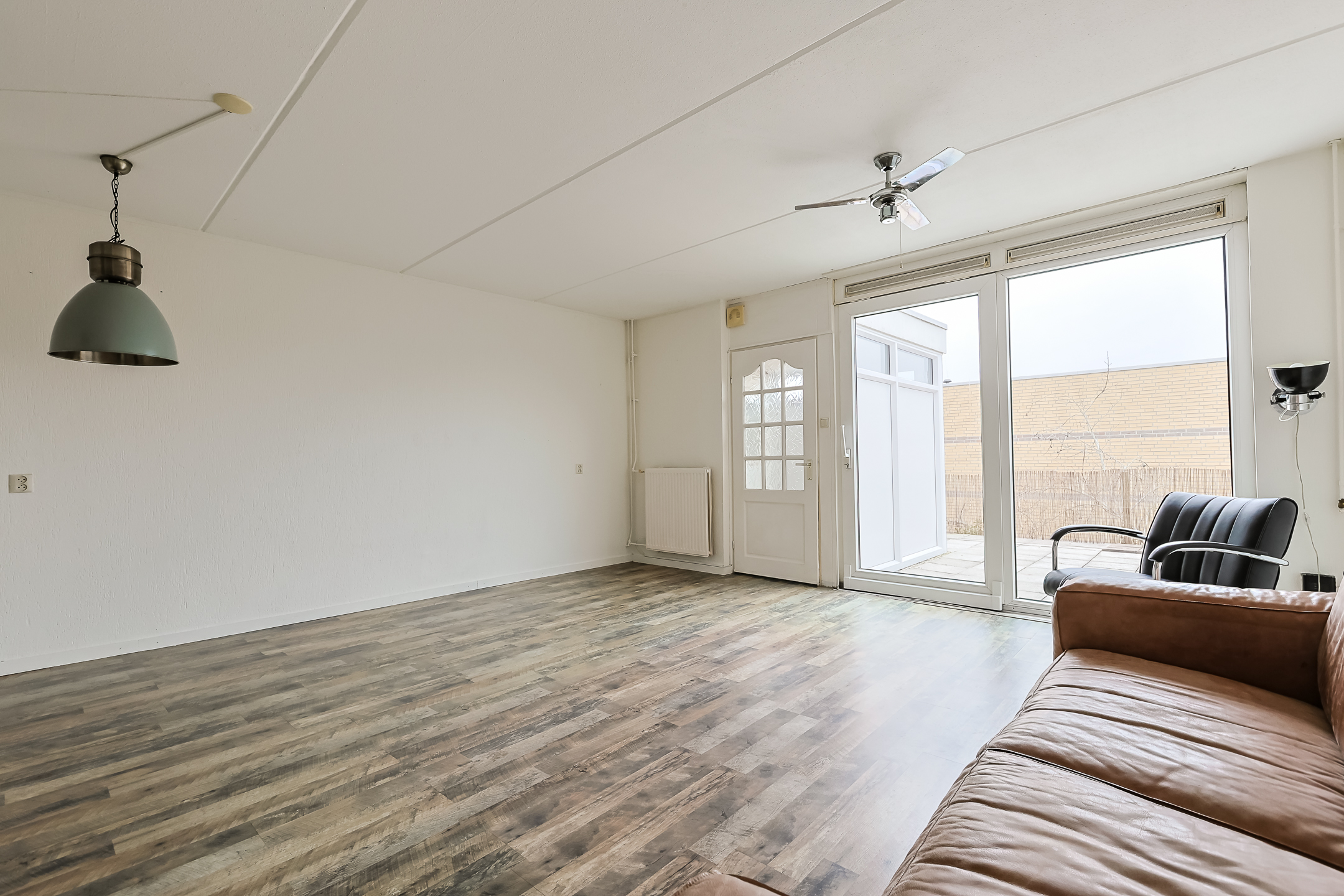 Eengezinswoning Tussenwoning Sterkenburg 69, Alphen aan den Rijn