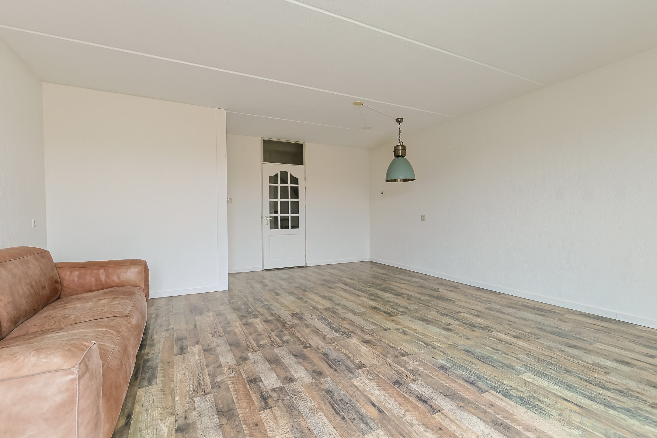 Eengezinswoning Tussenwoning Sterkenburg 69, Alphen aan den Rijn