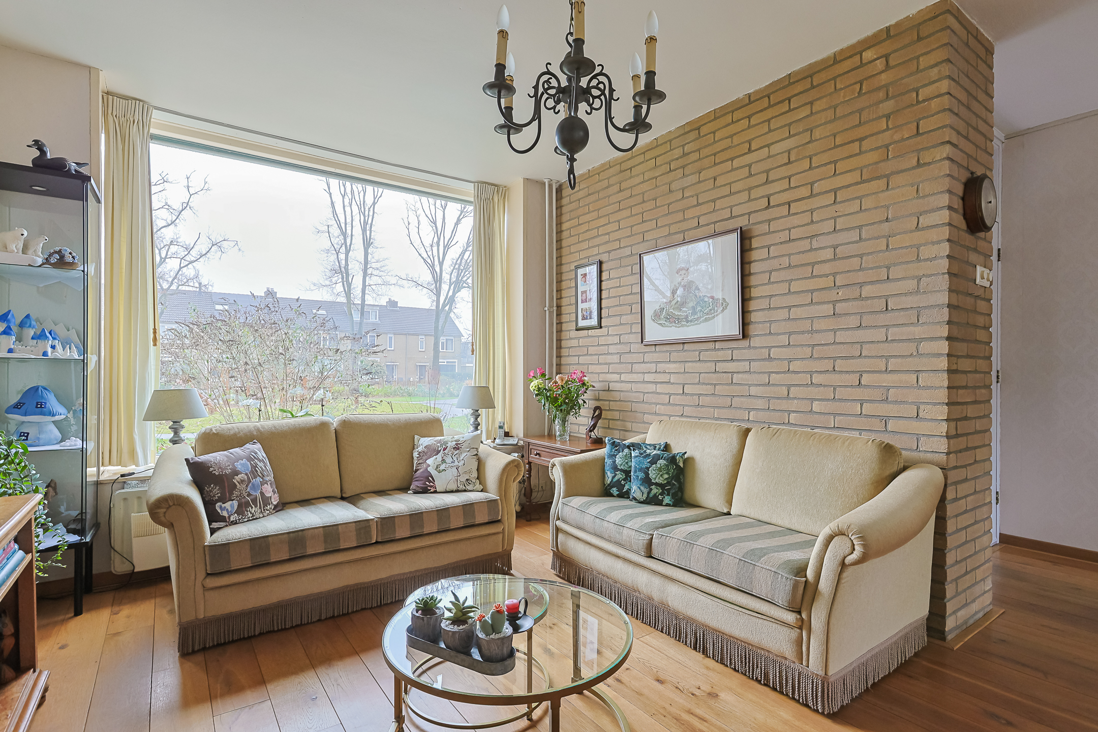 Eengezinswoning Tussenwoning Vivaldihof 23, Alphen aan den Rijn