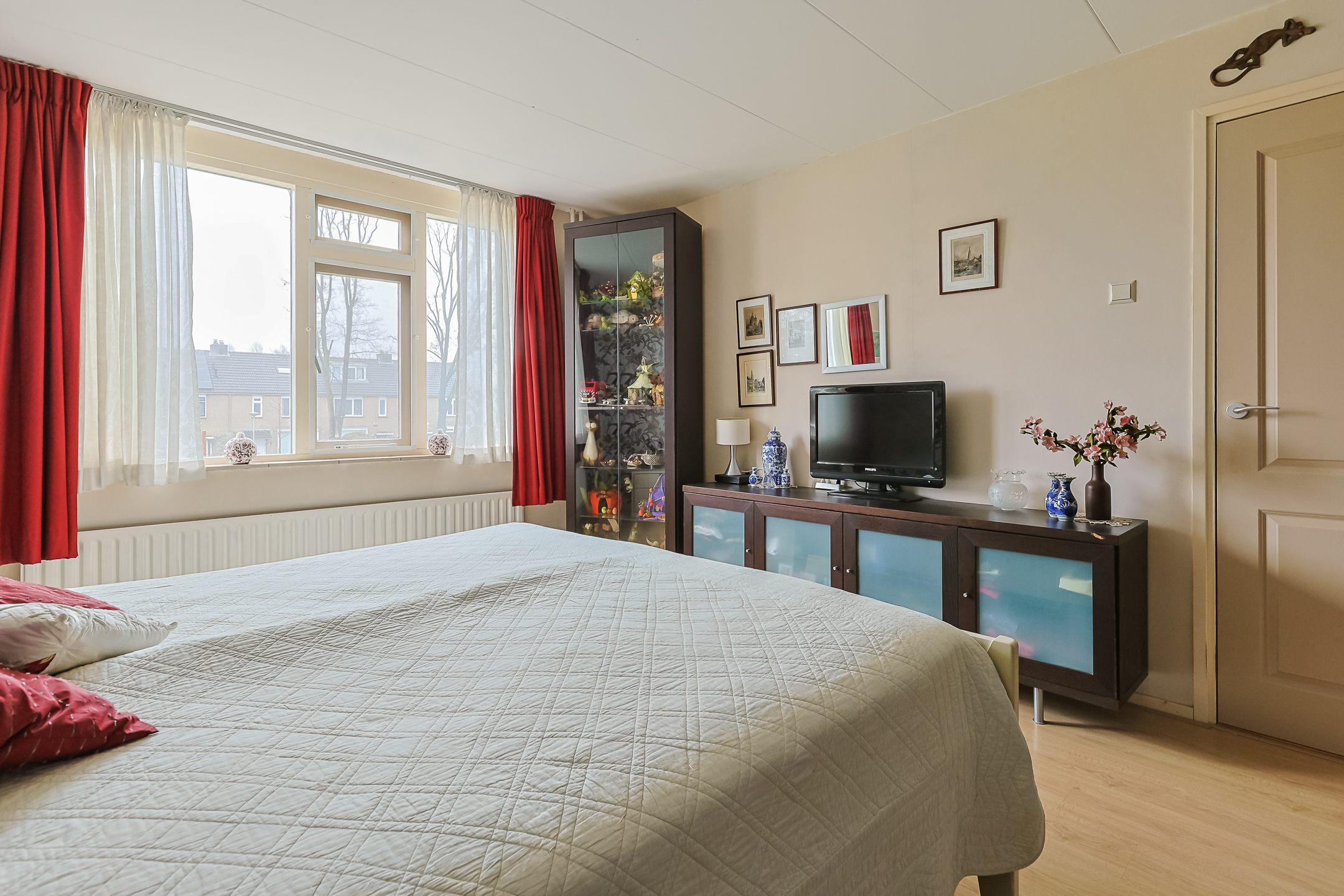 Eengezinswoning Tussenwoning Vivaldihof 23, Alphen aan den Rijn