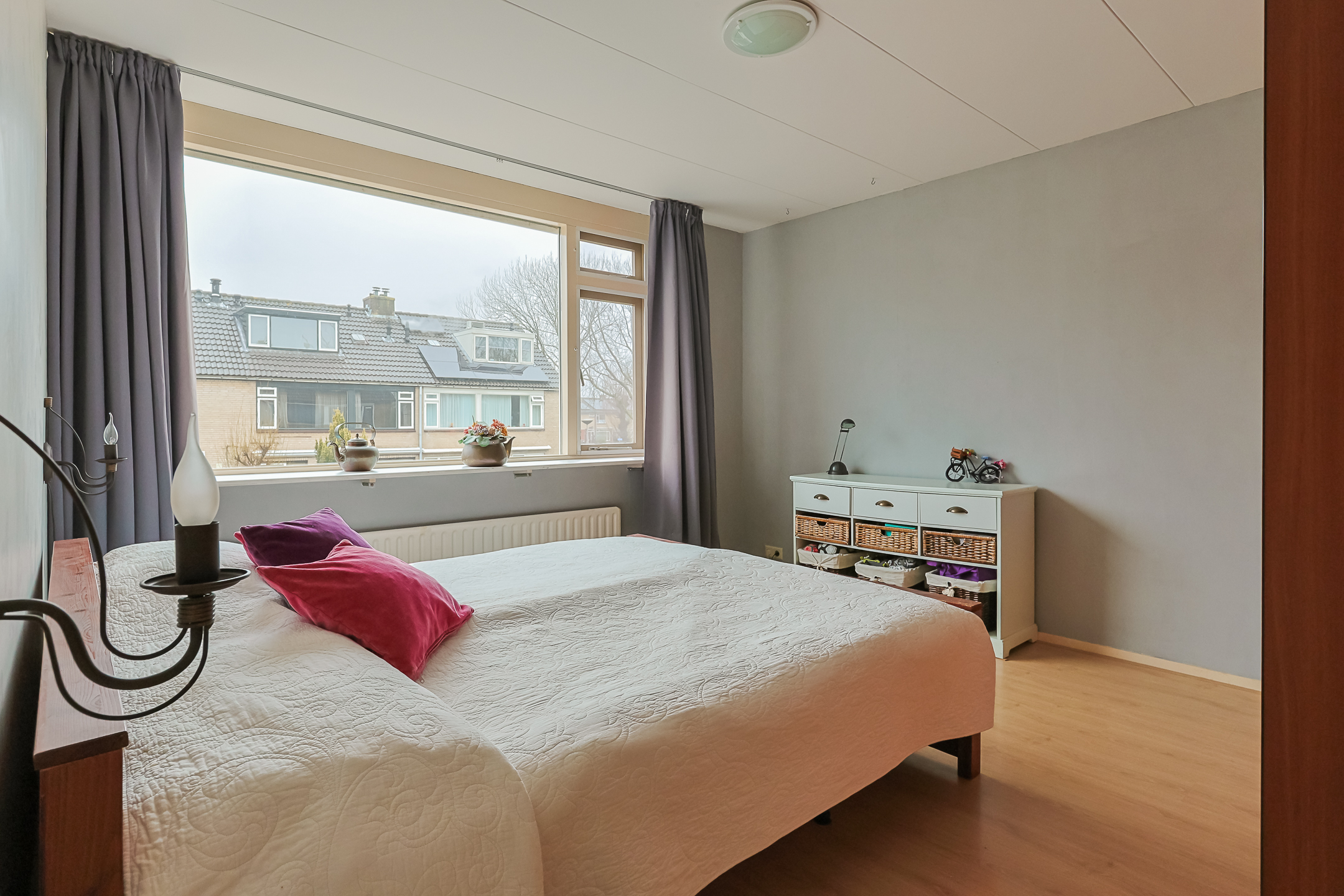 Eengezinswoning Tussenwoning Vivaldihof 23, Alphen aan den Rijn