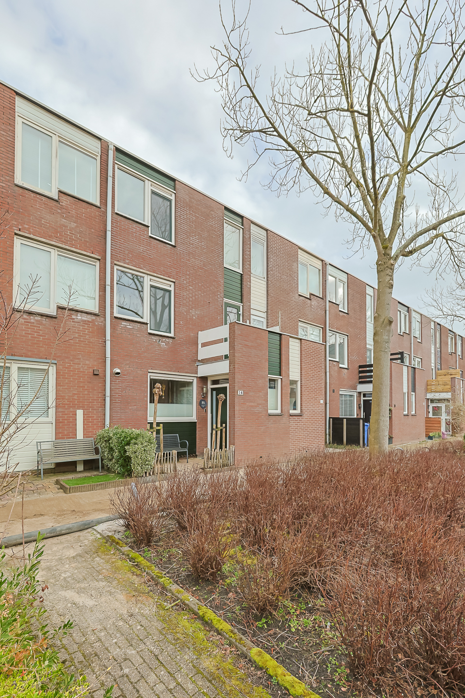 Eengezinswoning Tussenwoning Aardster 14, Alphen aan den Rijn