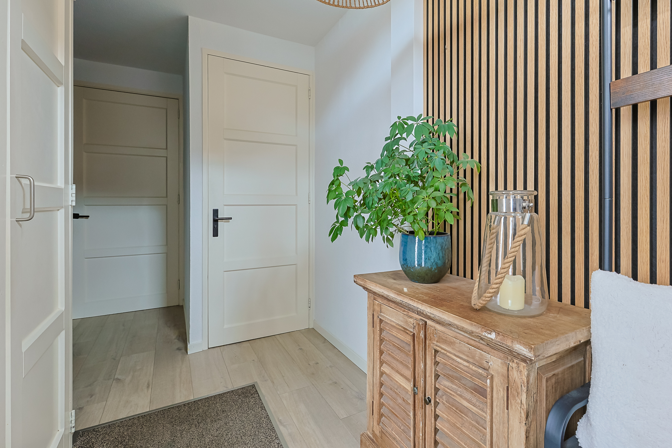 Eengezinswoning Tussenwoning Aardster 14, Alphen aan den Rijn