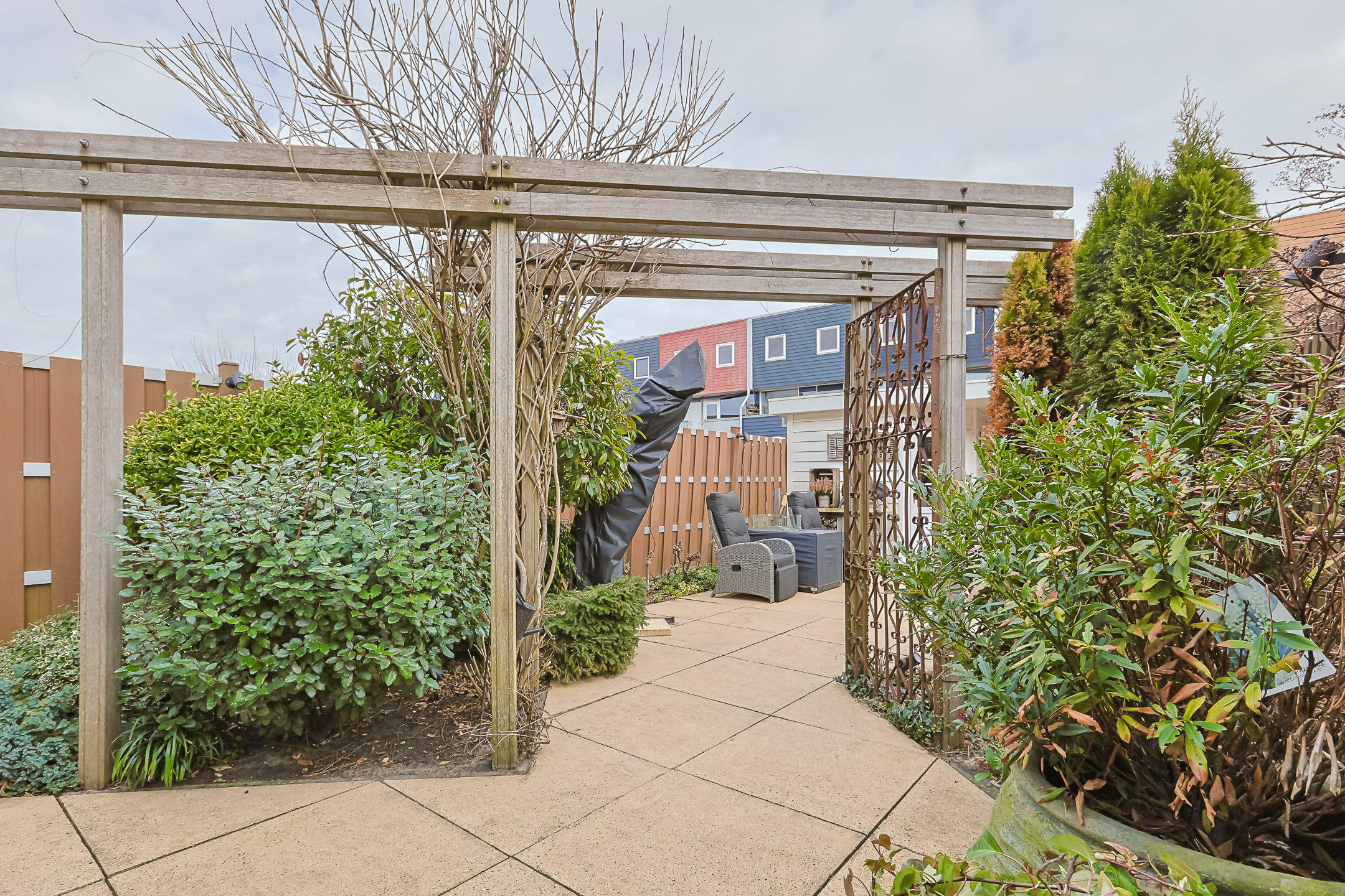 Eengezinswoning Tussenwoning Aardster 14, Alphen aan den Rijn