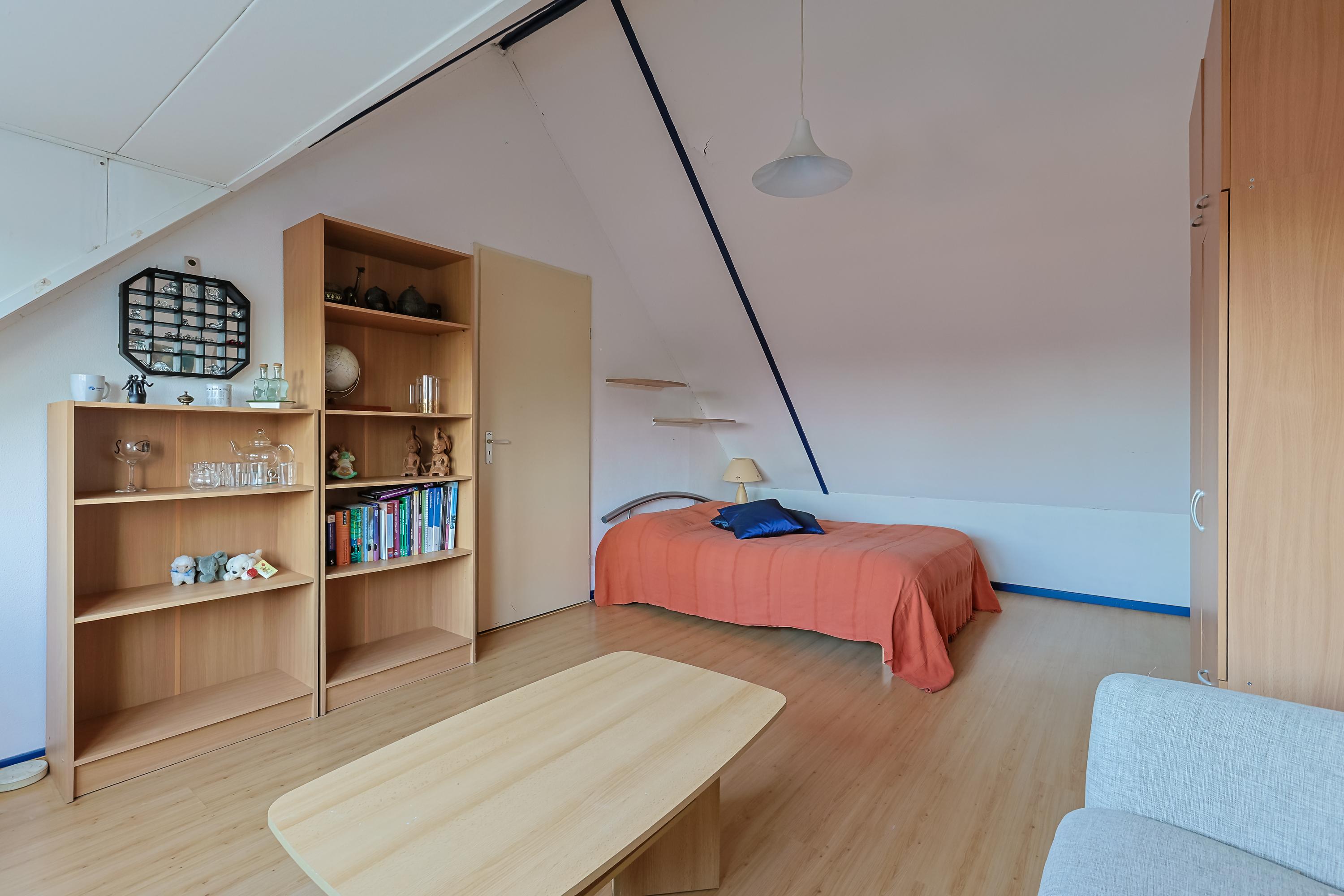 Eengezinswoning Twee onder een kapwoning De Til 60, Koudekerk aan den Rijn