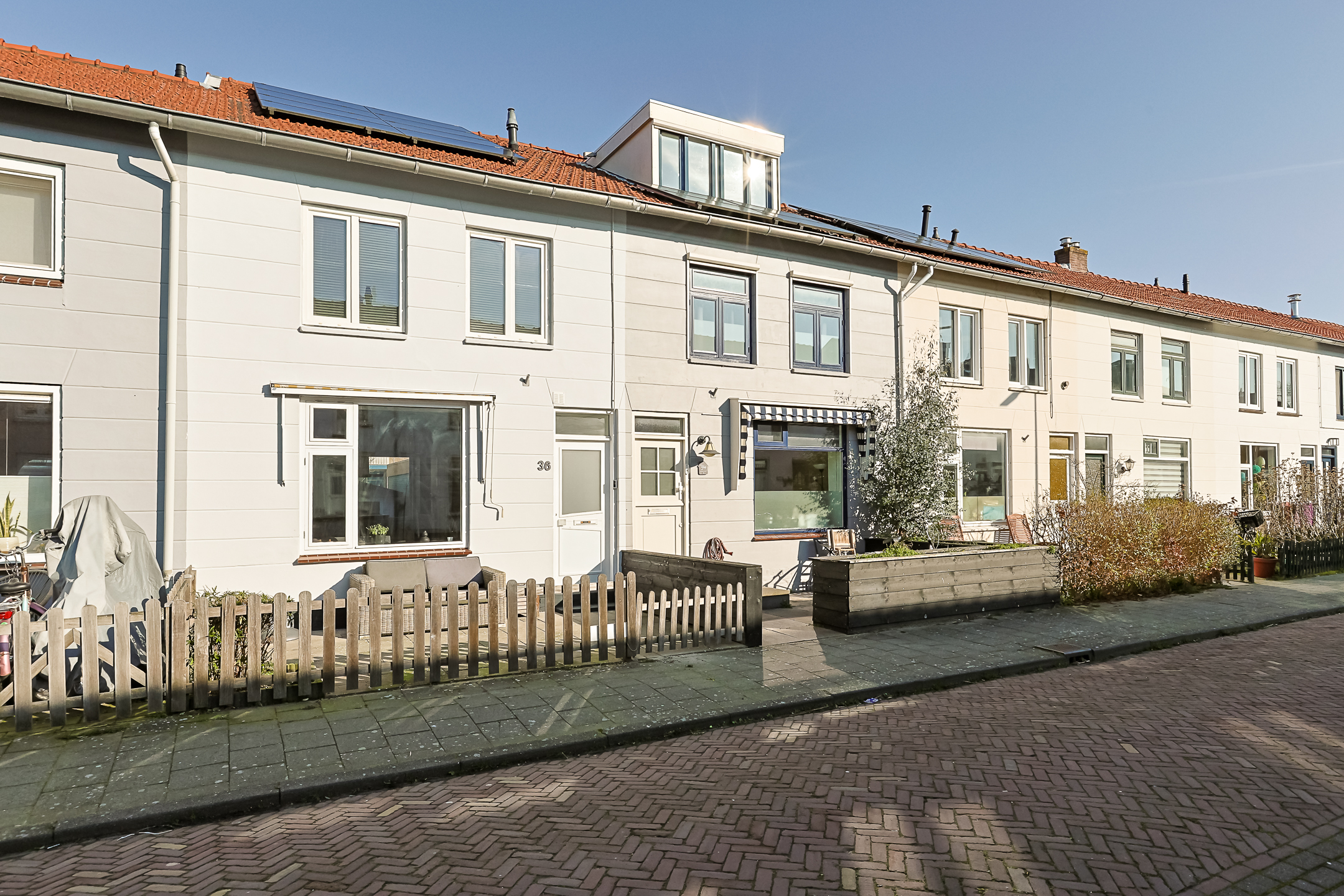 Eengezinswoning Tussenwoning Willemstraat 36, Alphen aan den Rijn