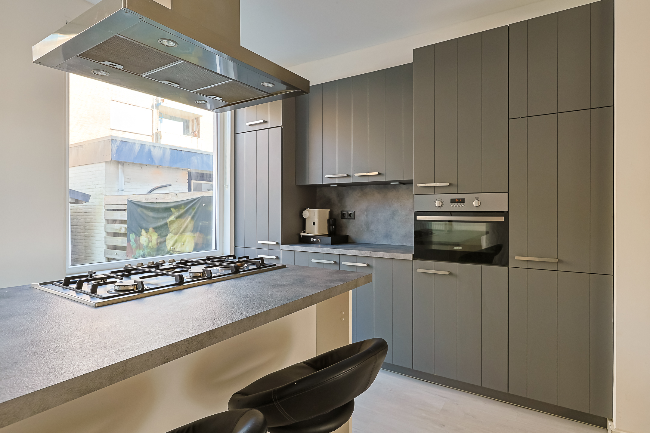 Eengezinswoning Tussenwoning Willemstraat 36, Alphen aan den Rijn