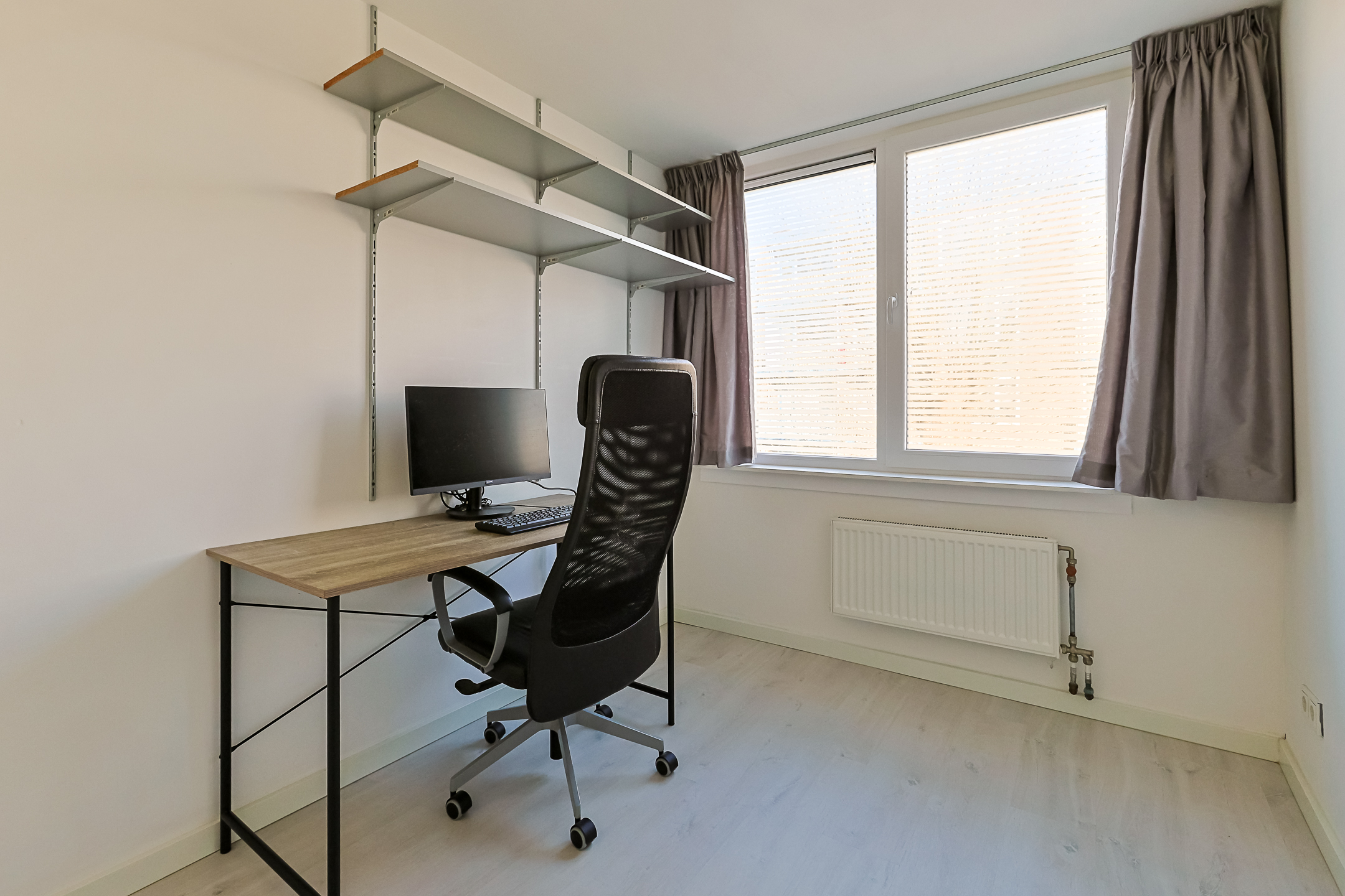 Eengezinswoning Tussenwoning Willemstraat 36, Alphen aan den Rijn