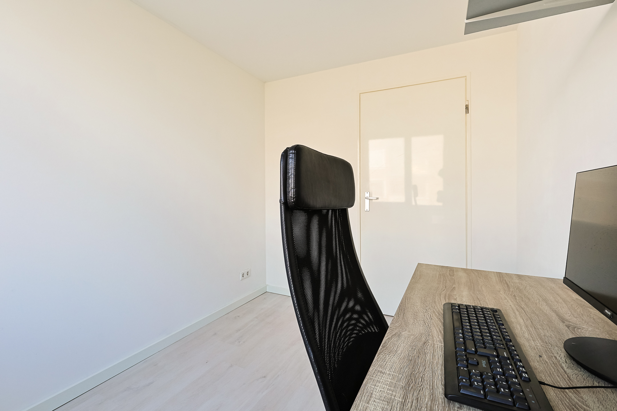 Eengezinswoning Tussenwoning Willemstraat 36, Alphen aan den Rijn