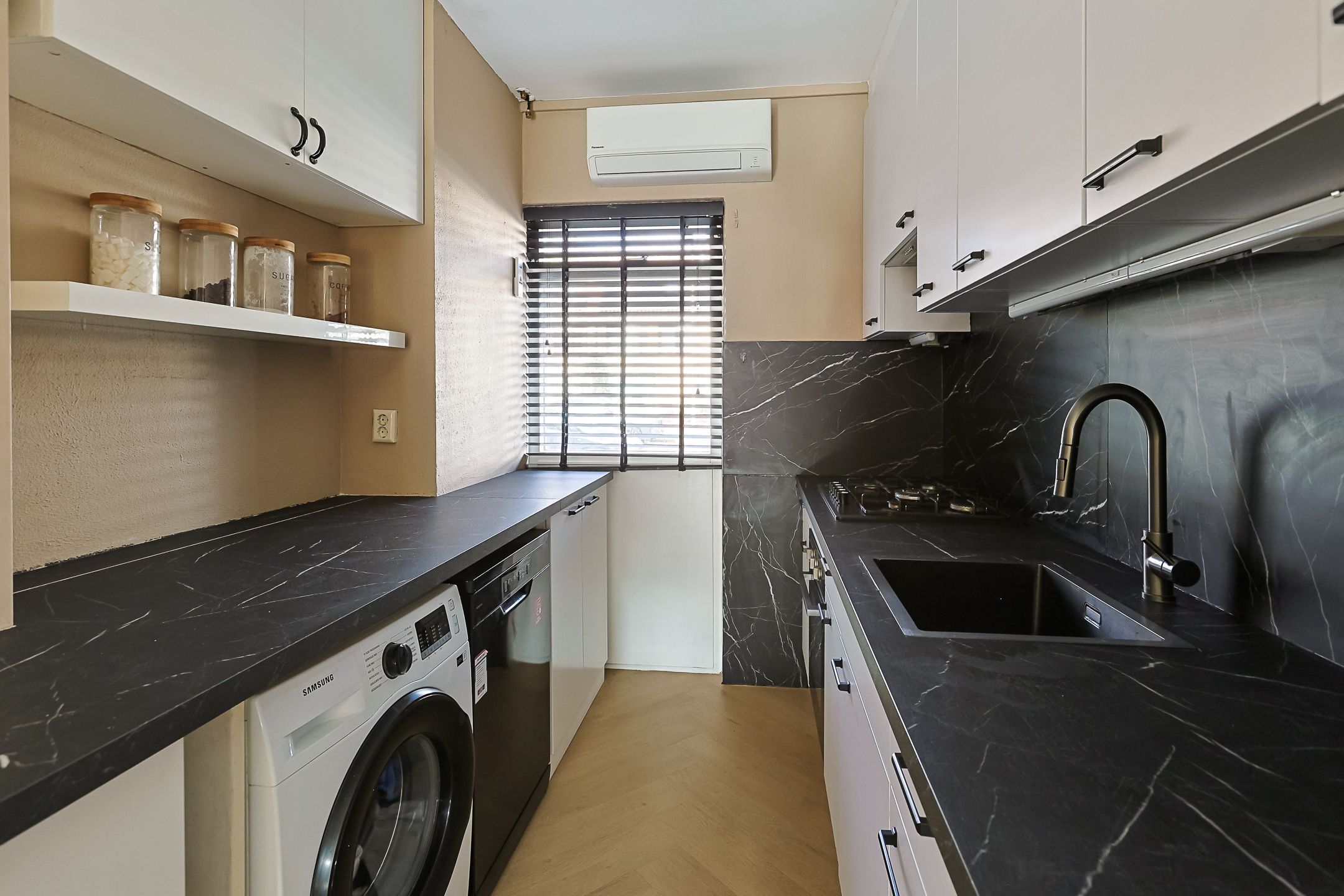 Eengezinswoning Tussenwoning Aalhorst 70, Alphen aan den Rijn