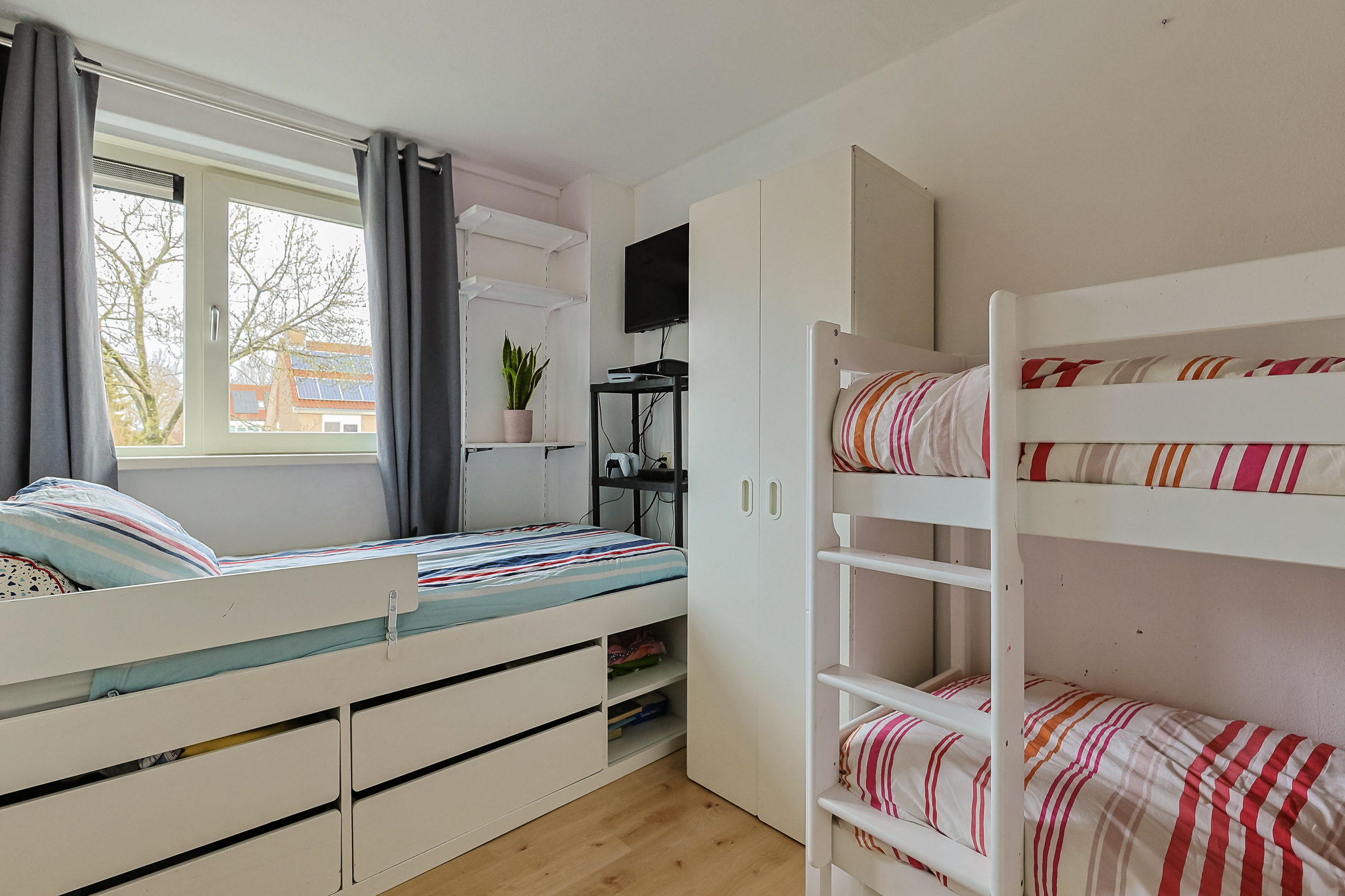 Eengezinswoning Tussenwoning Aalhorst 70, Alphen aan den Rijn