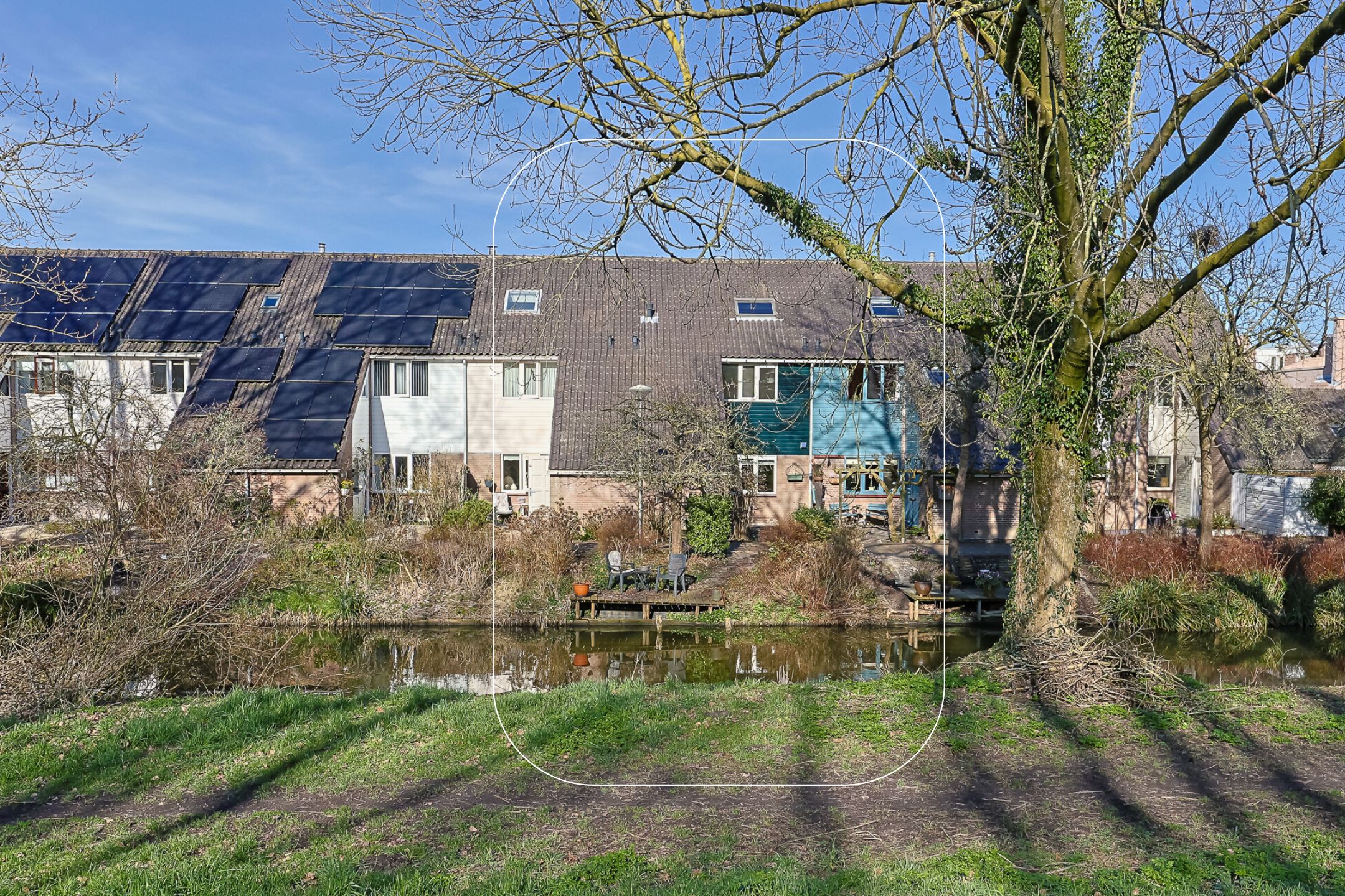 Eengezinswoning Tussenwoning Doornenburg 104, Alphen aan den Rijn