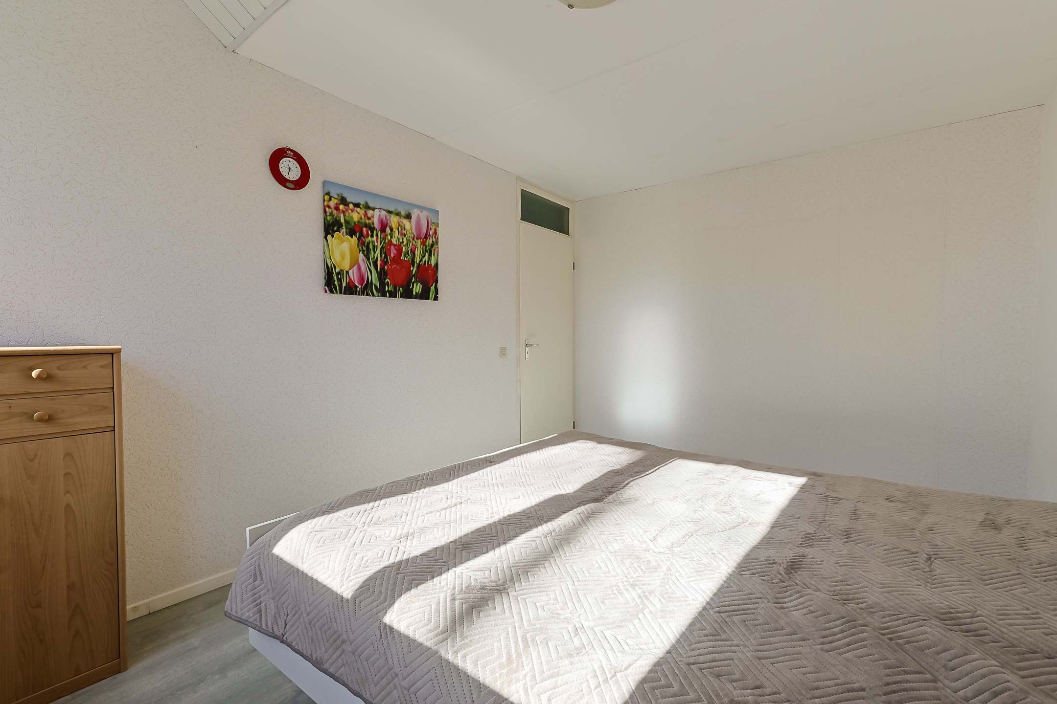 Eengezinswoning Tussenwoning Doornenburg 104, Alphen aan den Rijn