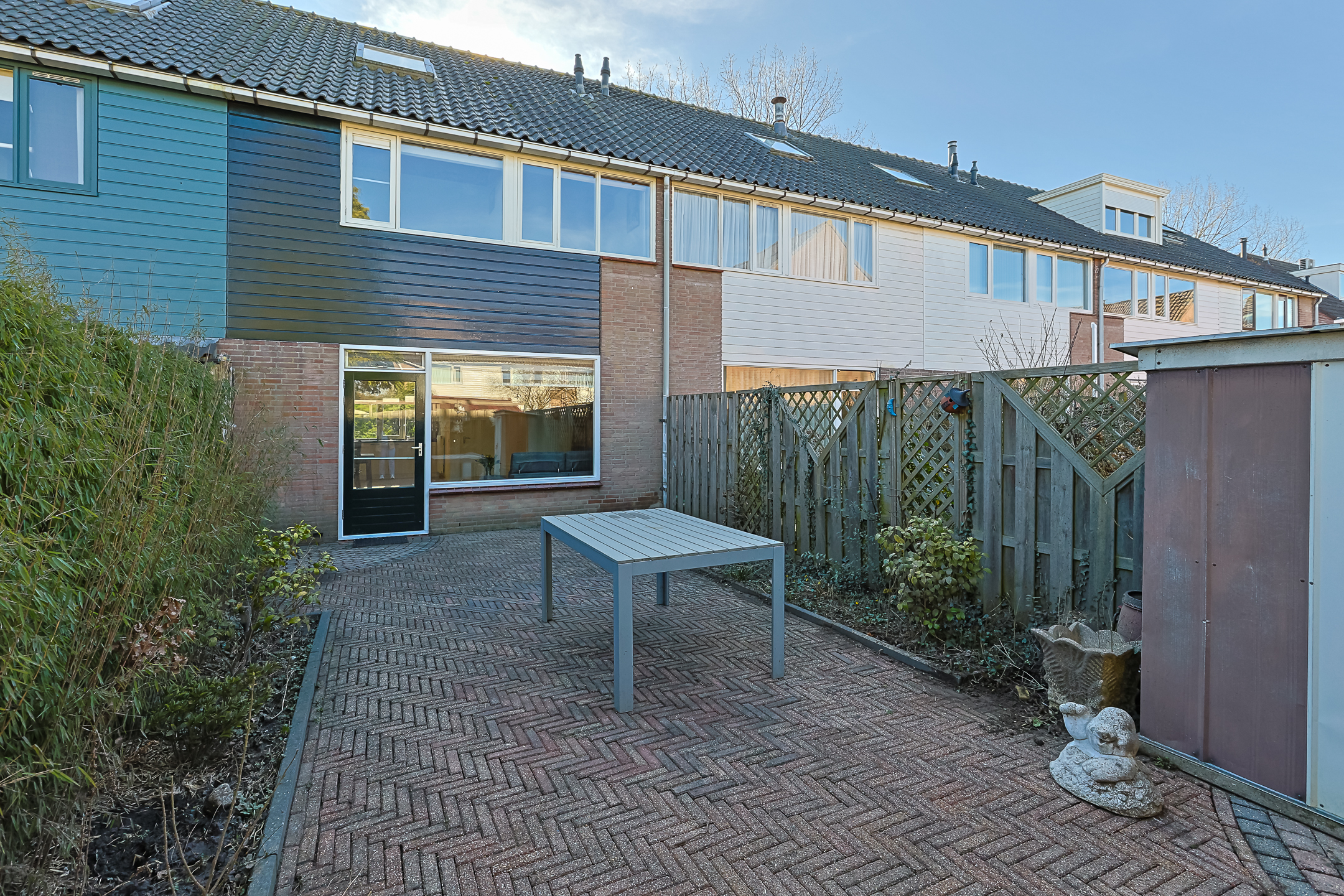 Eengezinswoning Tussenwoning Doornenburg 104, Alphen aan den Rijn