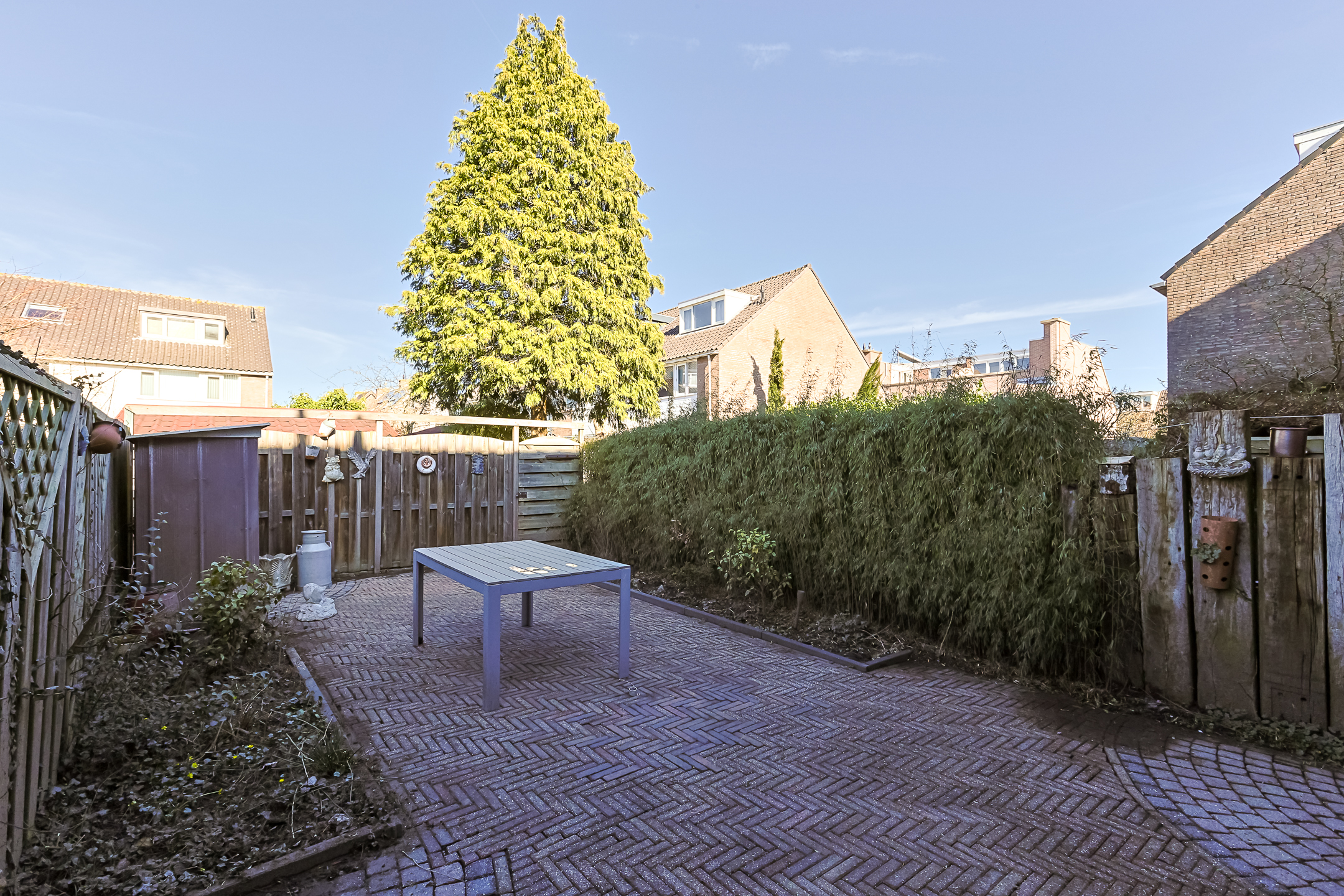 Eengezinswoning Tussenwoning Doornenburg 104, Alphen aan den Rijn