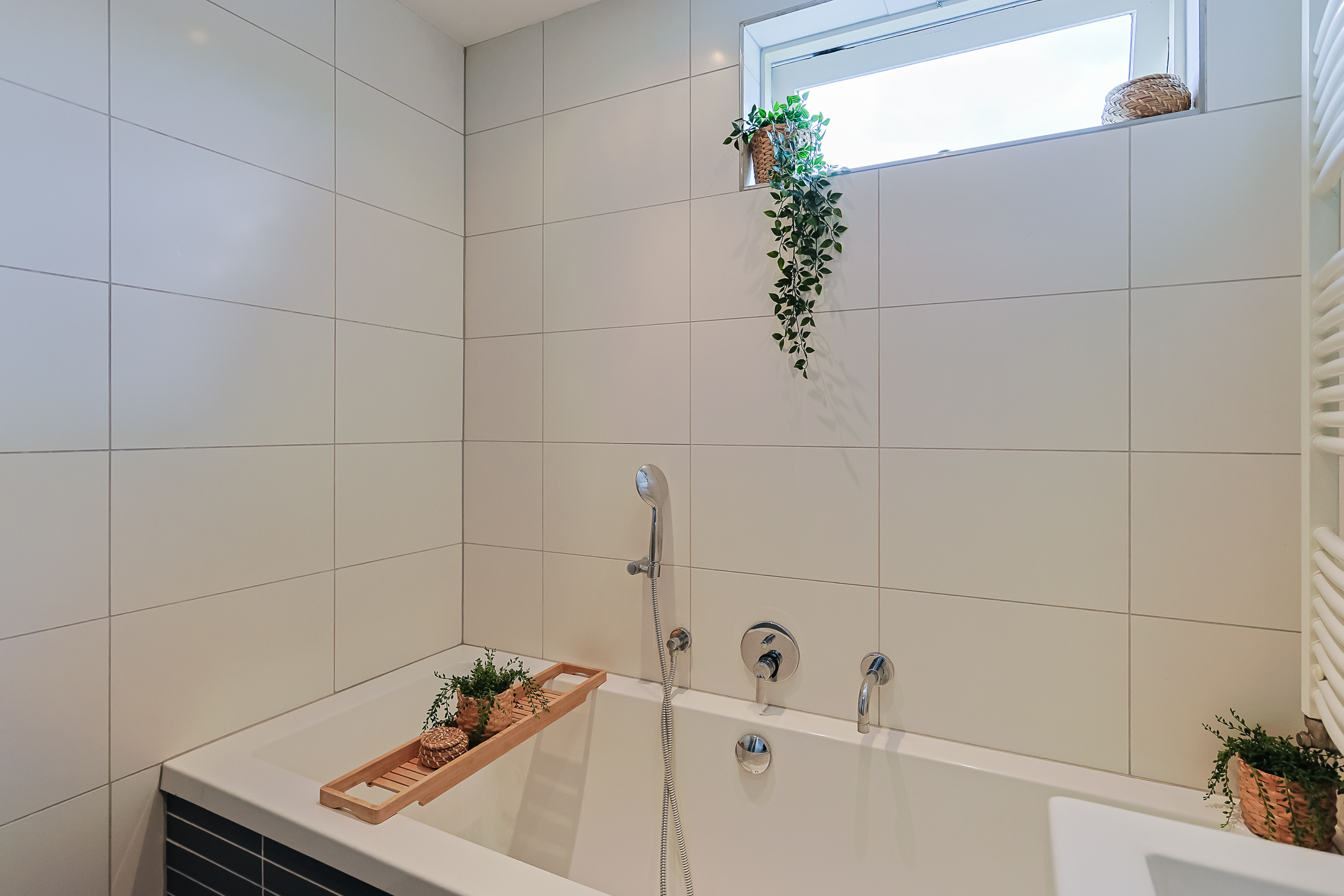 Eengezinswoning Tussenwoning Van Poelgeestlaan 10, Koudekerk aan den Rijn