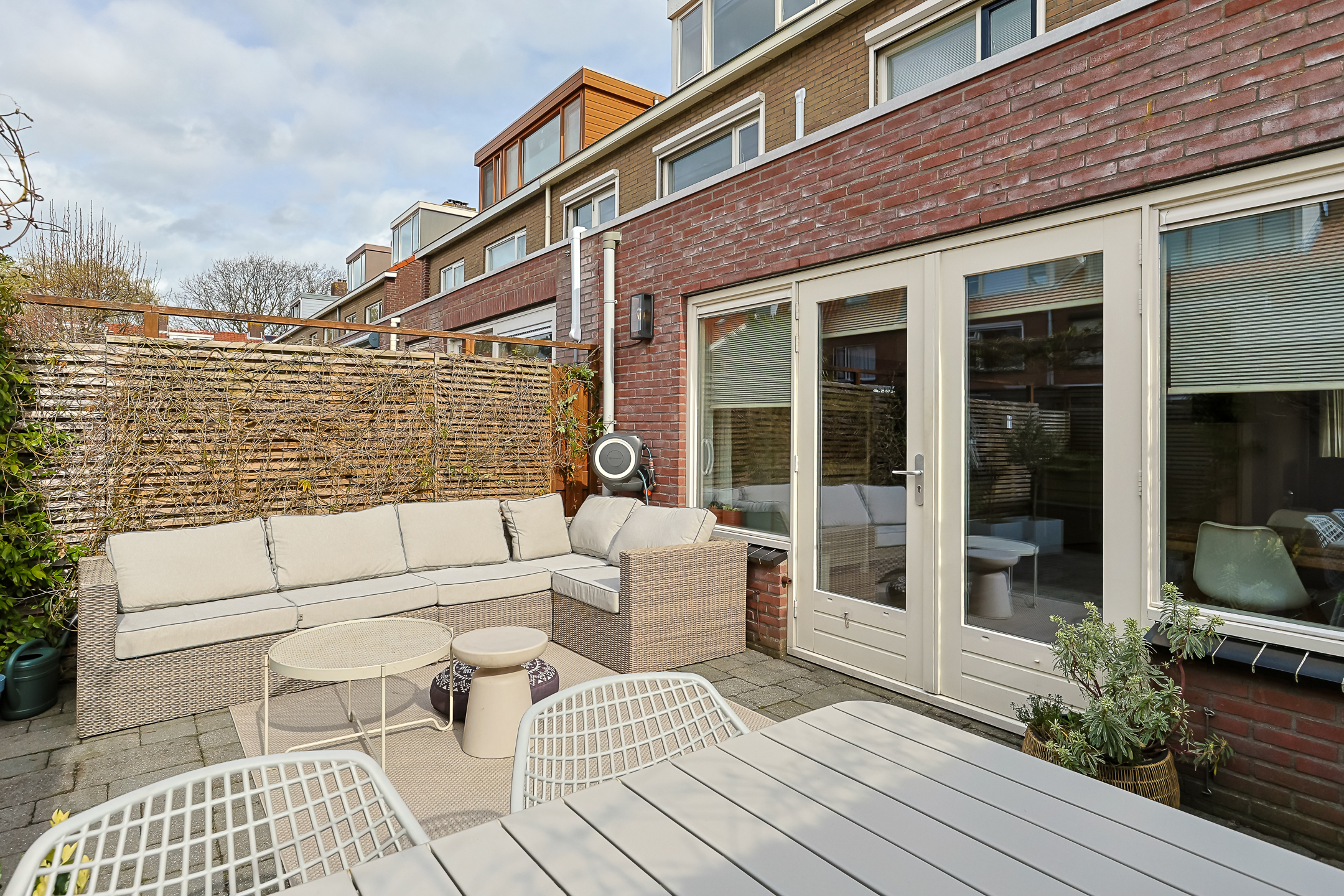 Eengezinswoning Tussenwoning Van Poelgeestlaan 10, Koudekerk aan den Rijn