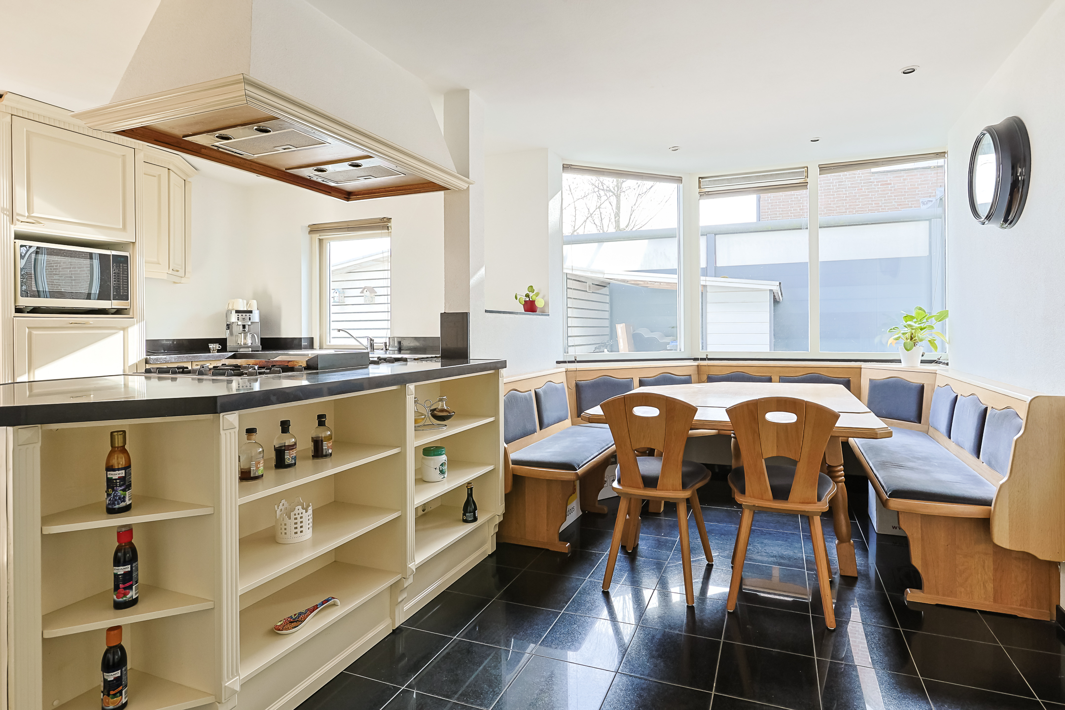 Eengezinswoning Twee onder een kapwoning Steekterweg 130F, Alphen aan den Rijn