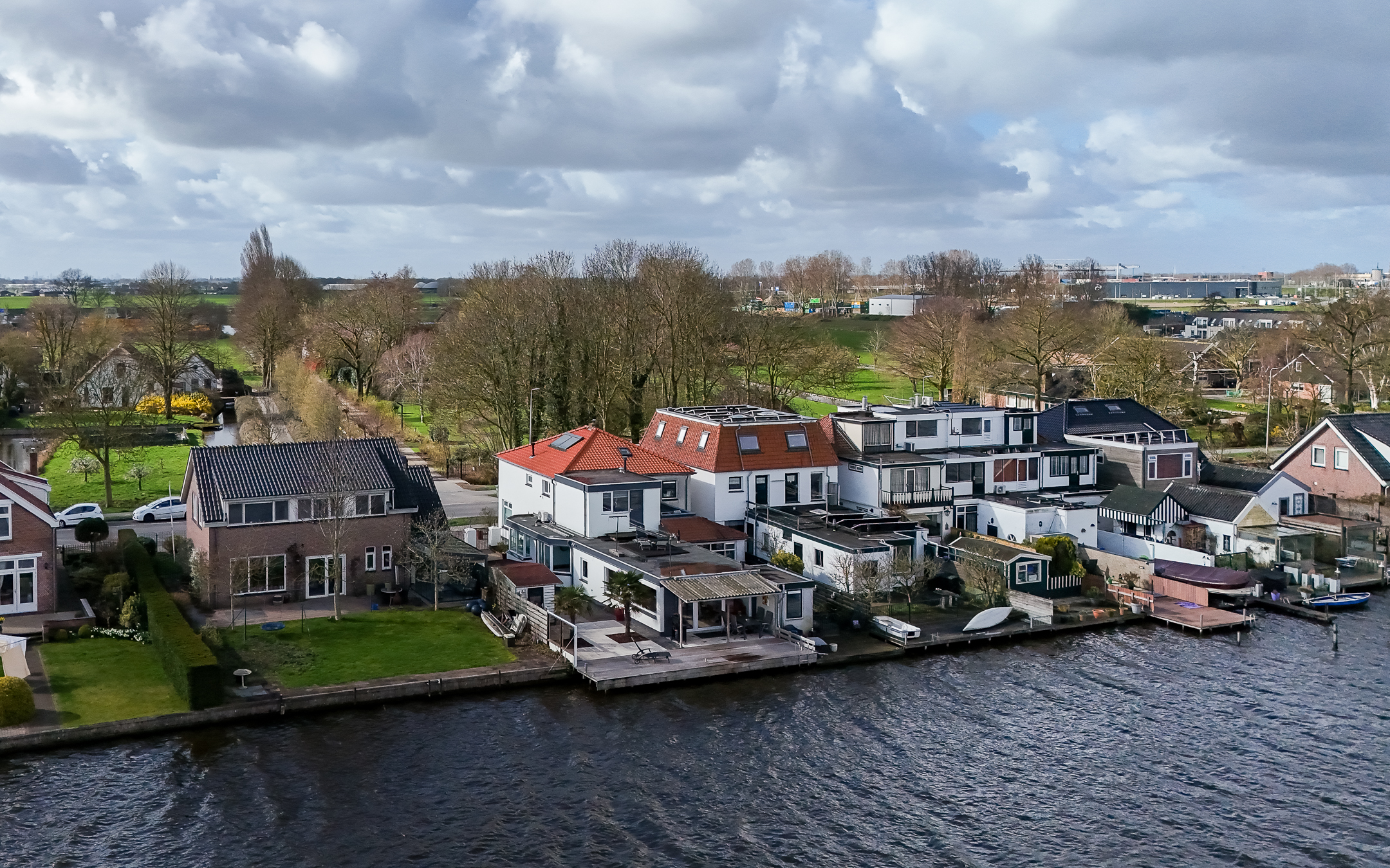 Eengezinswoning Twee onder een kapwoning Steekterweg 130F, Alphen aan den Rijn