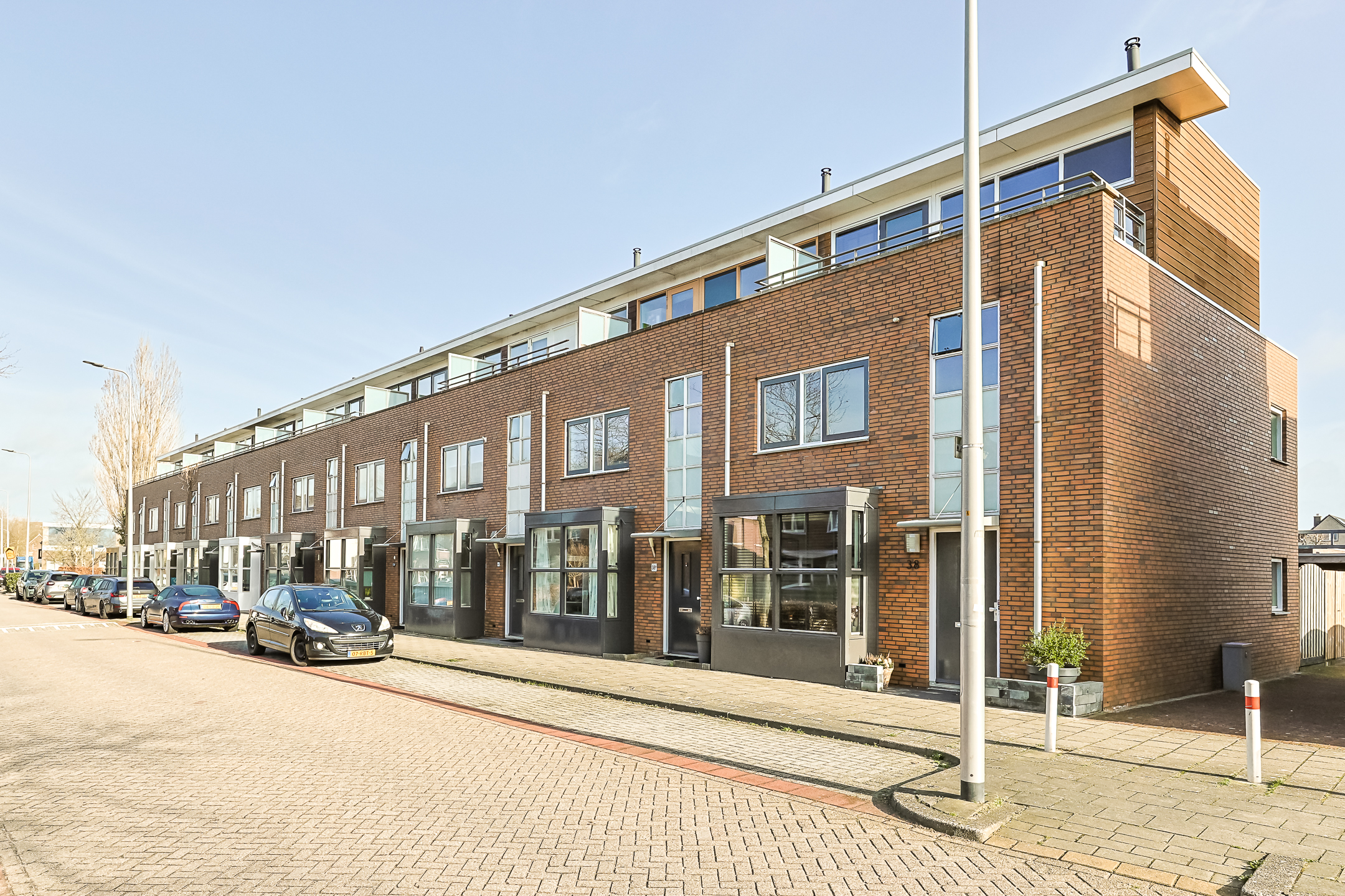 Eengezinswoning Tussenwoning Prins Hendrikstraat 38A, Alphen aan den Rijn