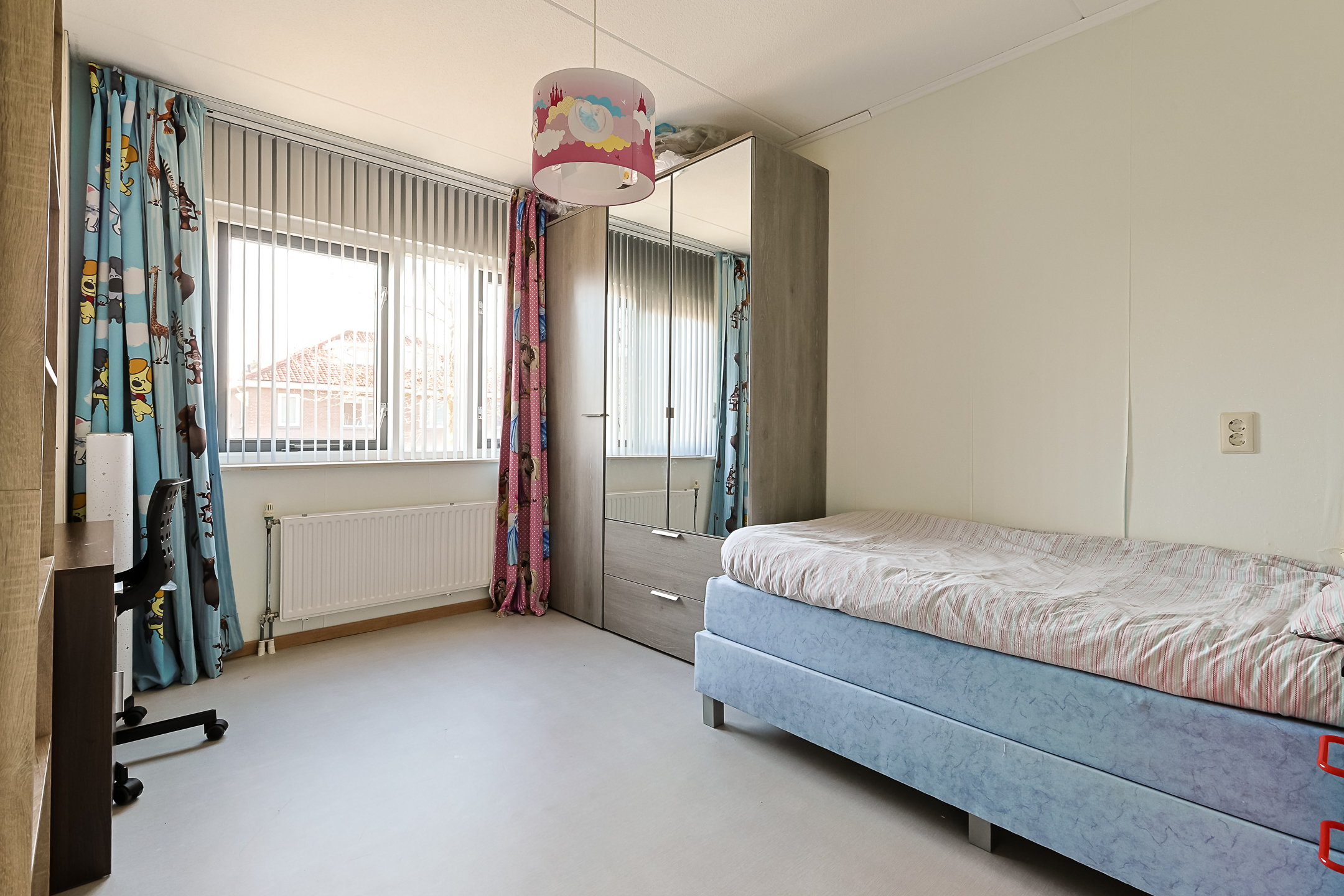 Eengezinswoning Tussenwoning Prins Hendrikstraat 38A, Alphen aan den Rijn