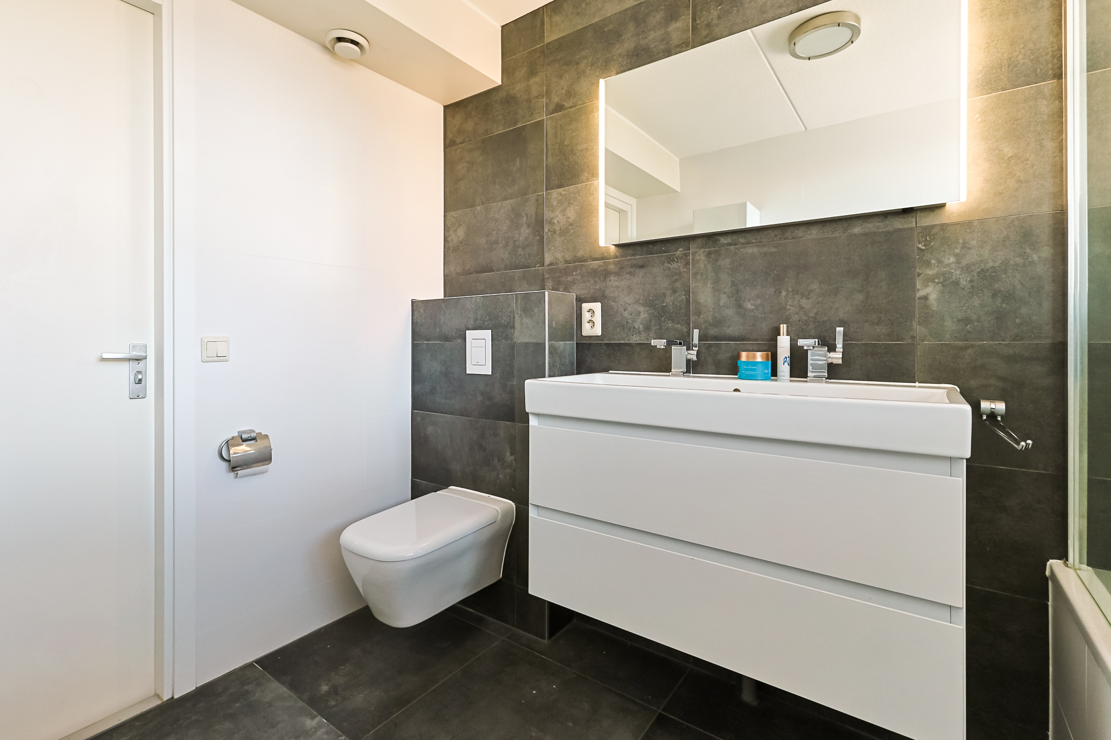 Eengezinswoning Tussenwoning Prins Hendrikstraat 38A, Alphen aan den Rijn