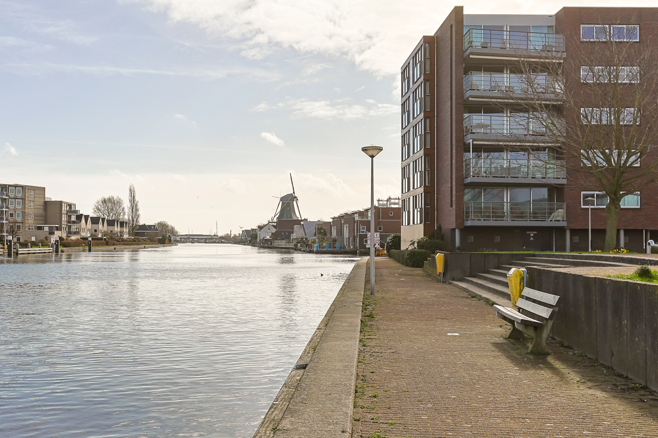 Eengezinswoning Tussenwoning Prins Hendrikstraat 38A, Alphen aan den Rijn
