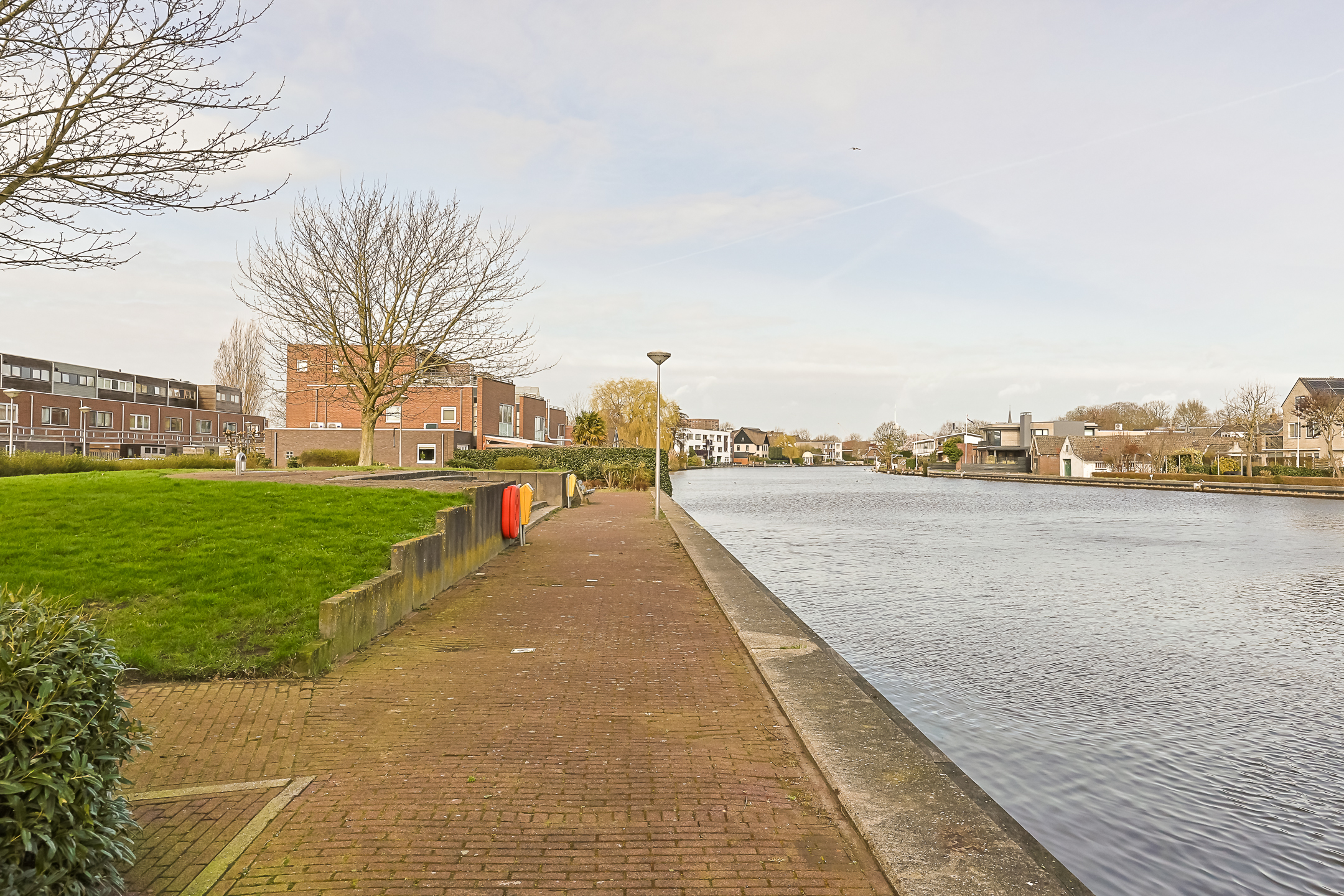 Eengezinswoning Tussenwoning Prins Hendrikstraat 38A, Alphen aan den Rijn
