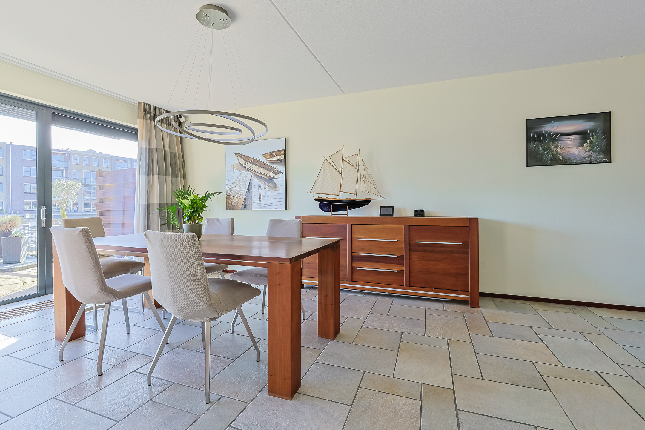 Eengezinswoning Tussenwoning Varossieaupalet 7, Alphen aan den Rijn