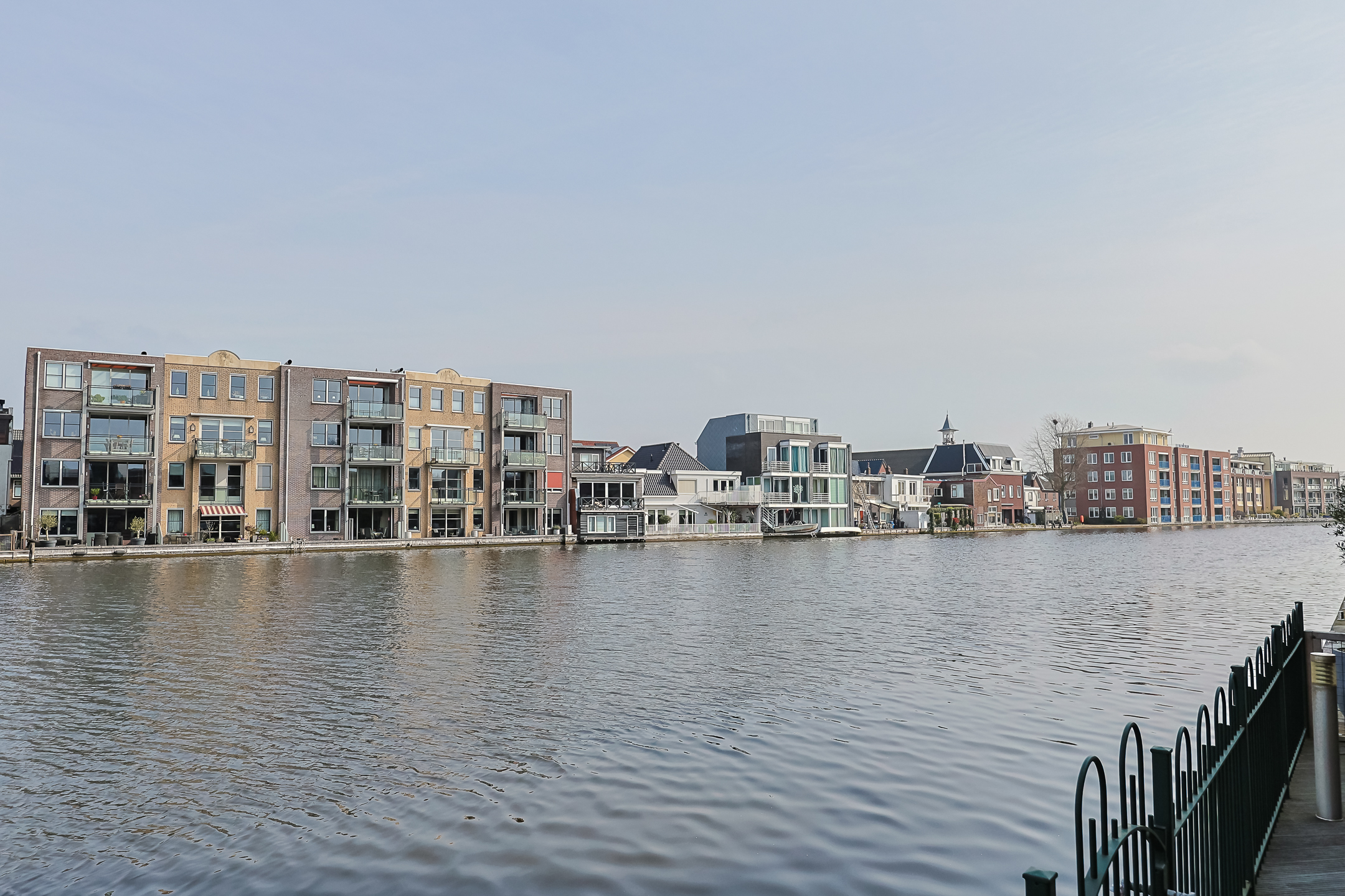 Eengezinswoning Tussenwoning Varossieaupalet 7, Alphen aan den Rijn