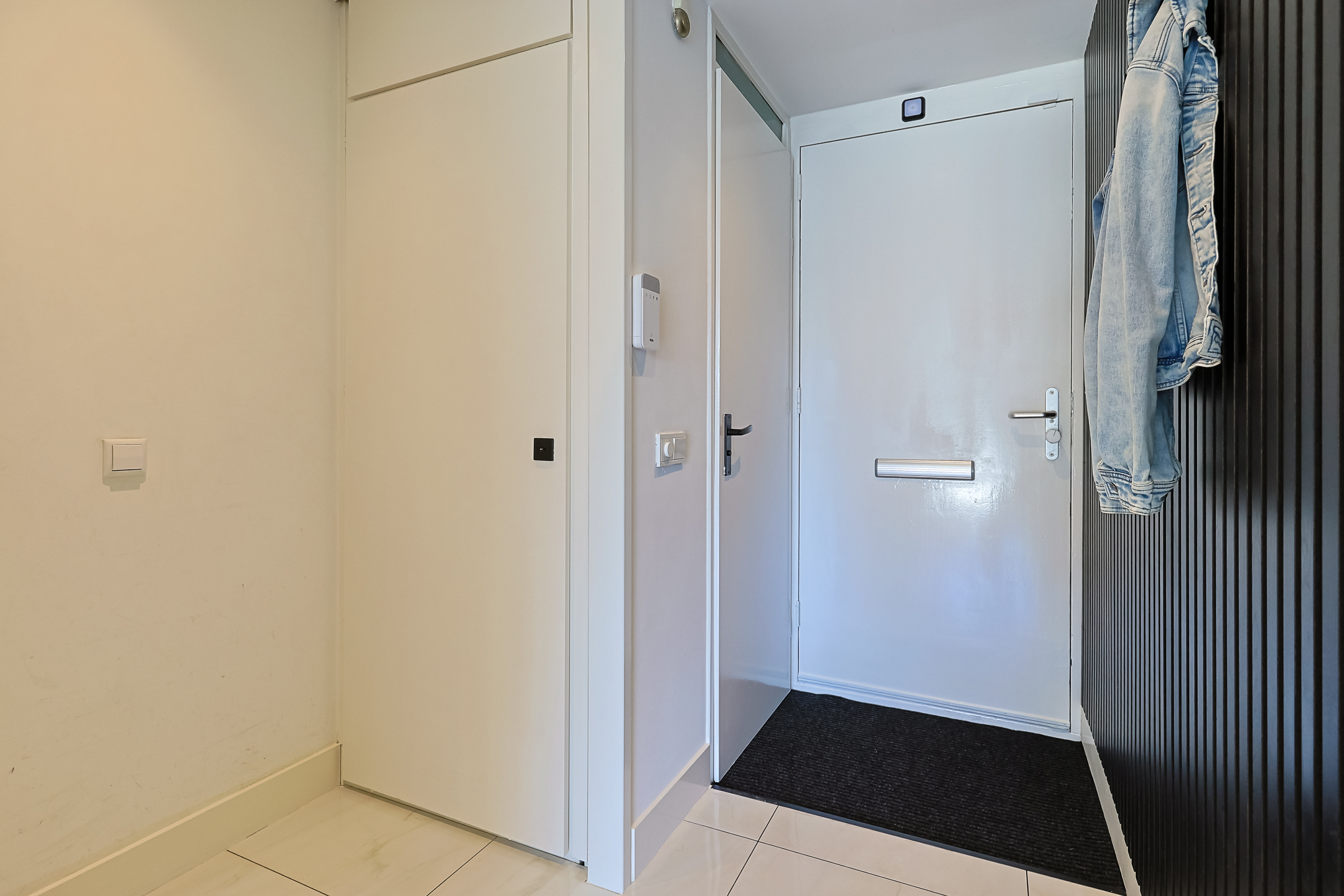 Eengezinswoning Tussenwoning Oude Herenweg 3, Alphen aan den Rijn